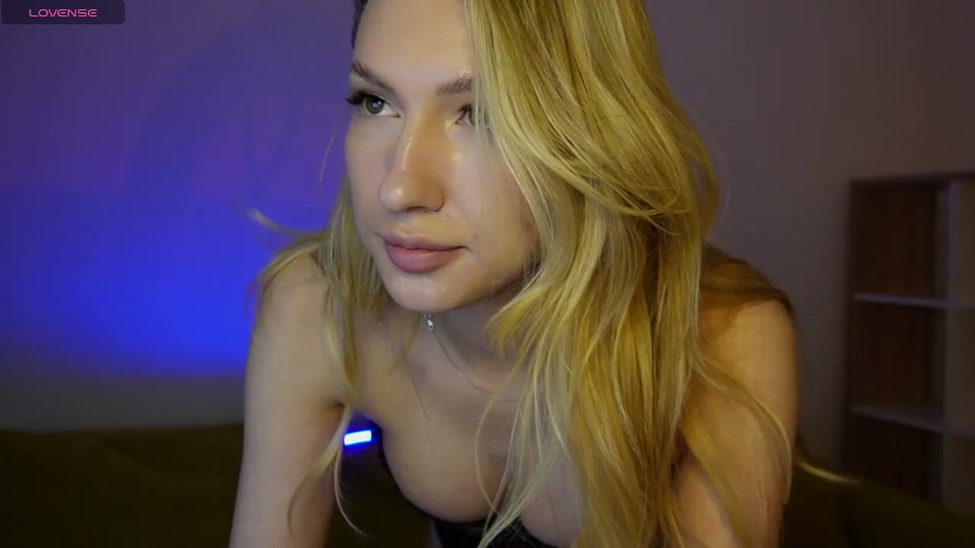 Gallery image thumbnail from LovelyGin's myfreecams stream on, 05/09/2025, 14:09 image 3 of 20