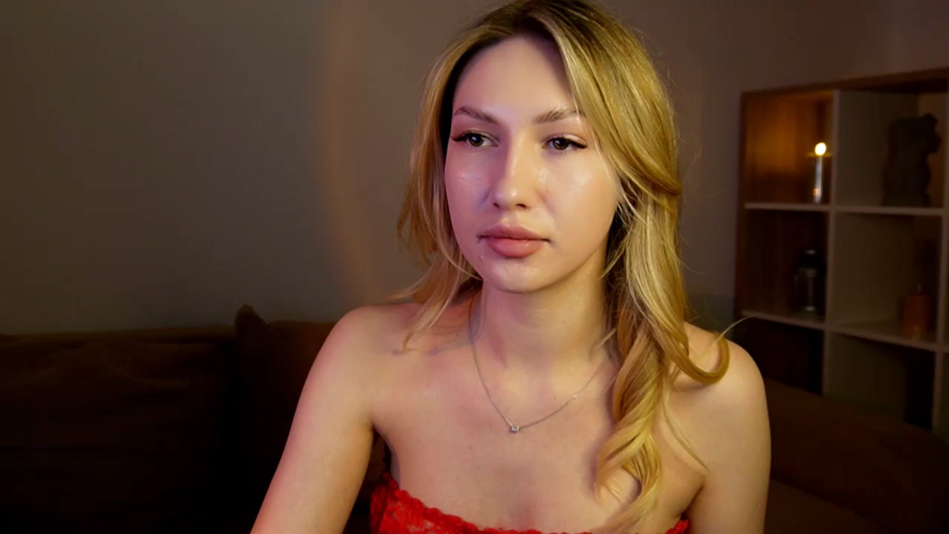 Gallery image thumbnail from LovelyGin's myfreecams stream on, 05/14/2025, 13:02 image 10 of 20