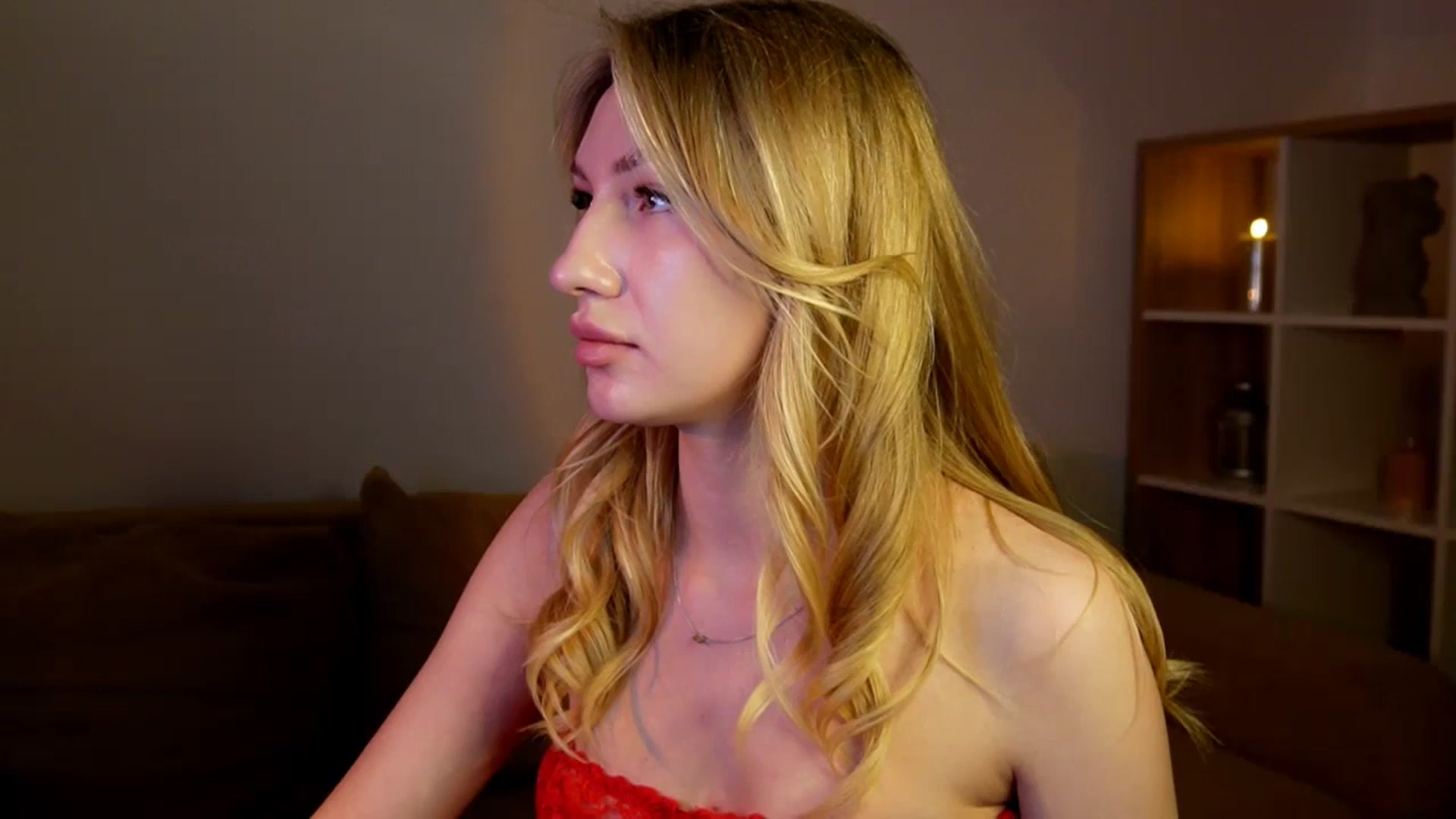 Gallery image thumbnail from LovelyGin's myfreecams stream on, 05/14/2025, 13:02 image 15 of 20