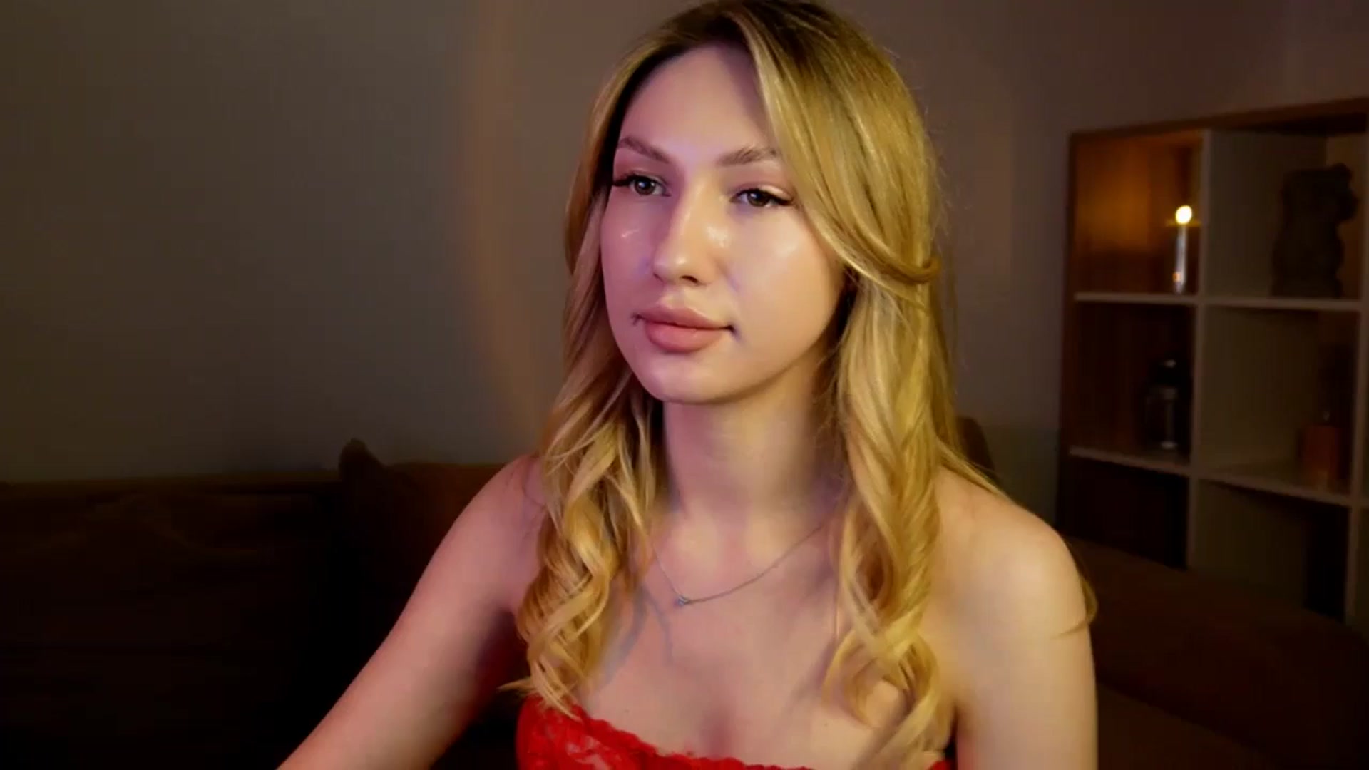 Gallery image thumbnail from LovelyGin's myfreecams stream on, 05/14/2025, 13:02 image 19 of 20