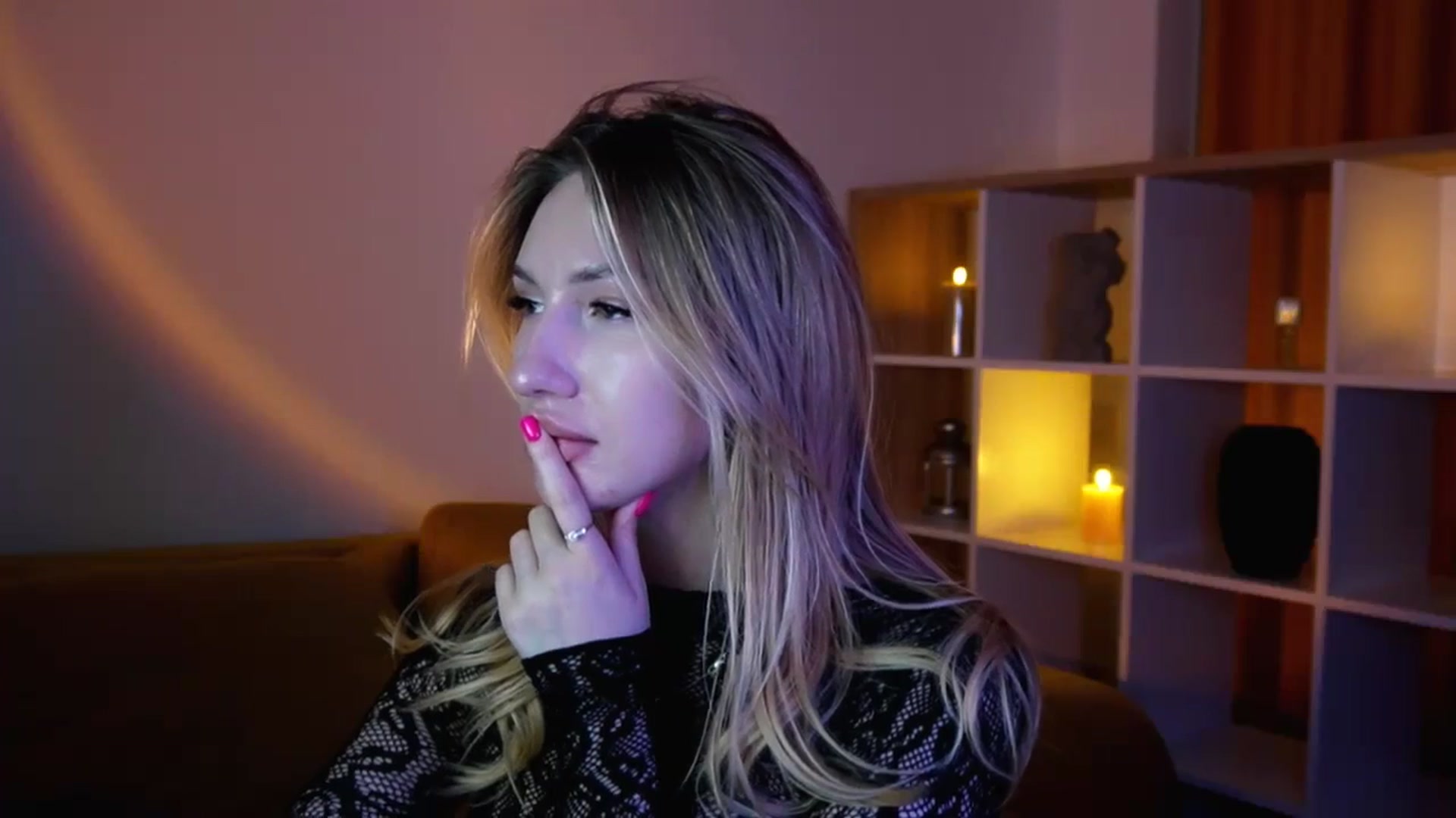 Gallery image thumbnail from LovelyGin's myfreecams stream on, 05/15/2025, 18:04 image 6 of 20