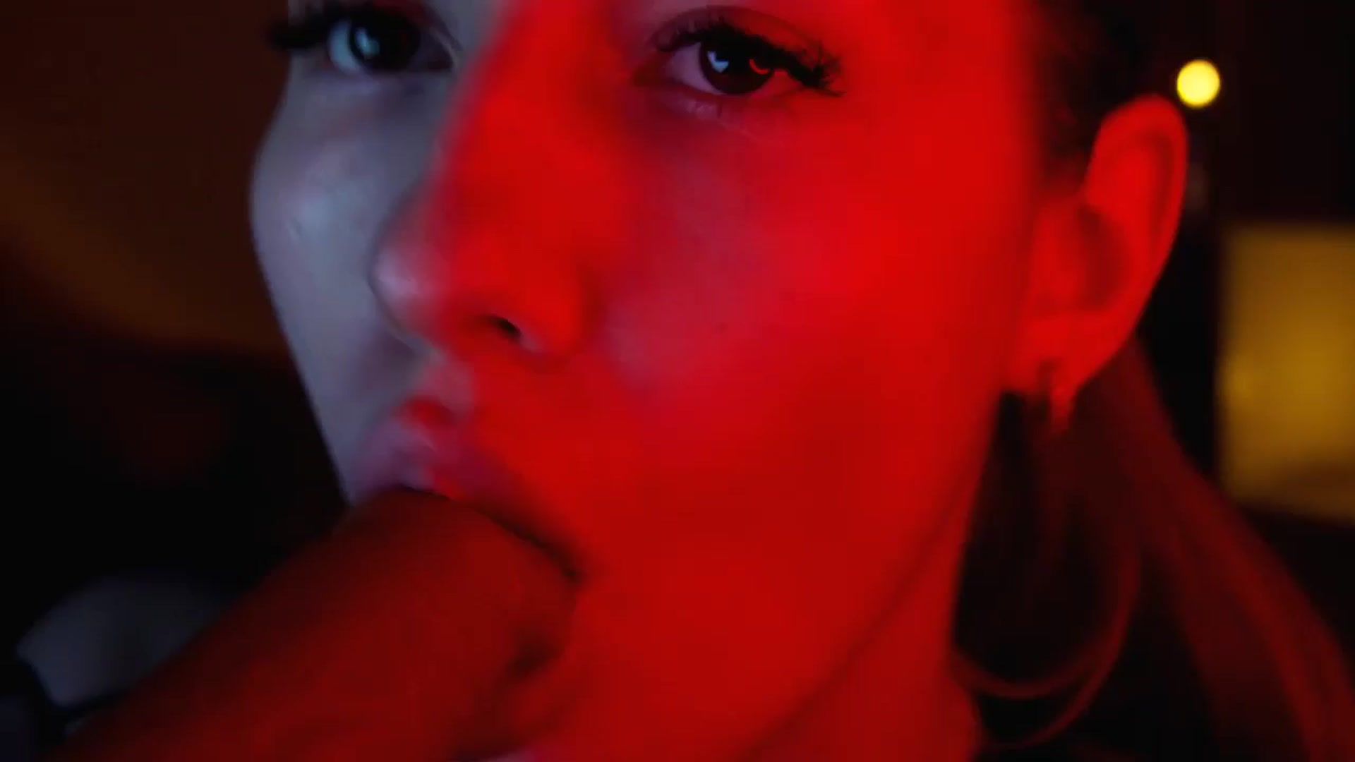 Gallery image thumbnail from LovelyGin's myfreecams stream on, 05/15/2025, 19:03 image 9 of 20