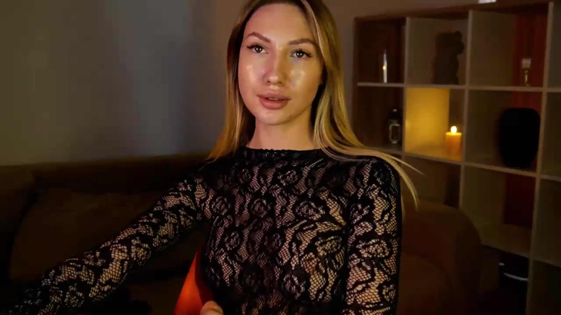 Gallery image thumbnail from LovelyGin's myfreecams stream on, 05/19/2025, 16:43 image 11 of 20