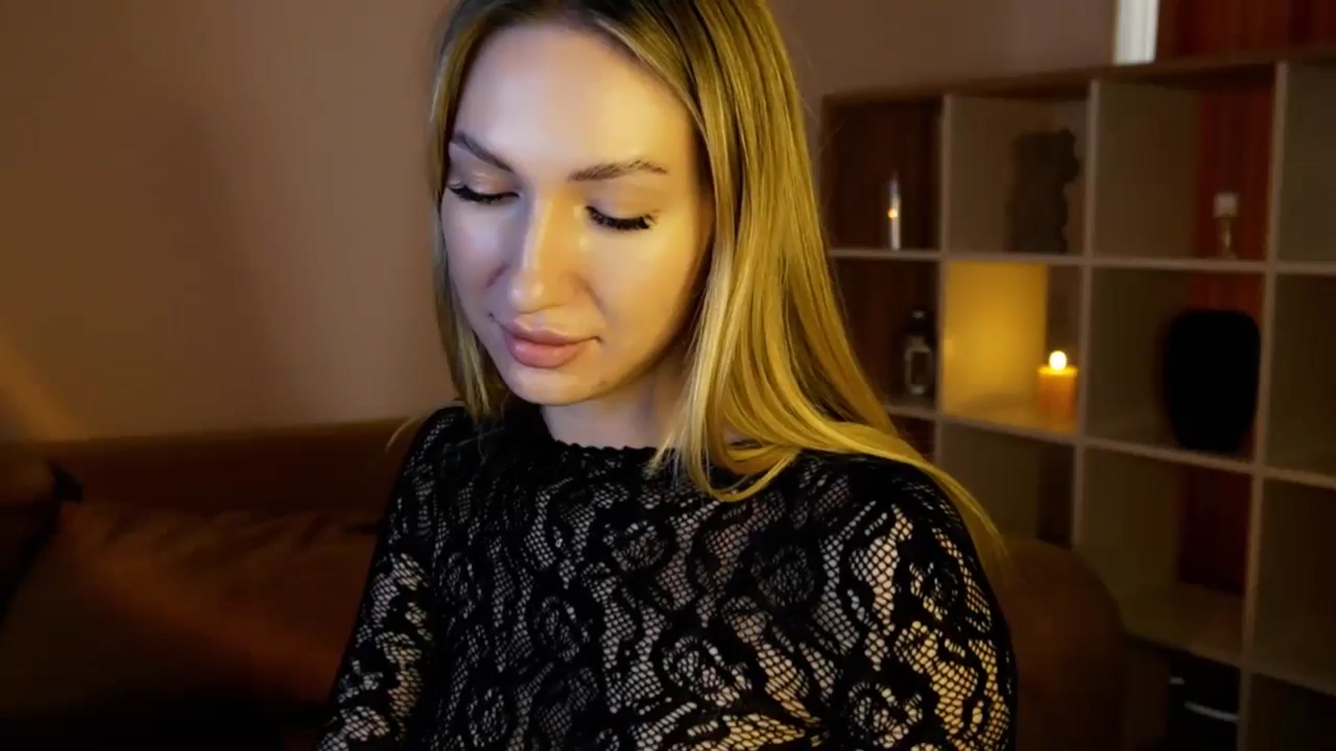 Gallery image thumbnail from LovelyGin's myfreecams stream on, 05/19/2025, 16:43 image 8 of 20