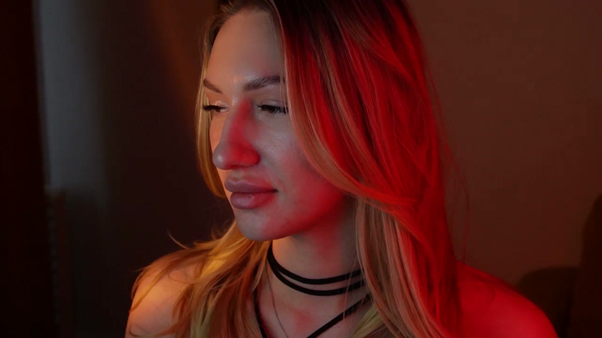 Gallery image thumbnail from LovelyGin's myfreecams stream on, 05/20/2025, 16:43 image 15 of 20