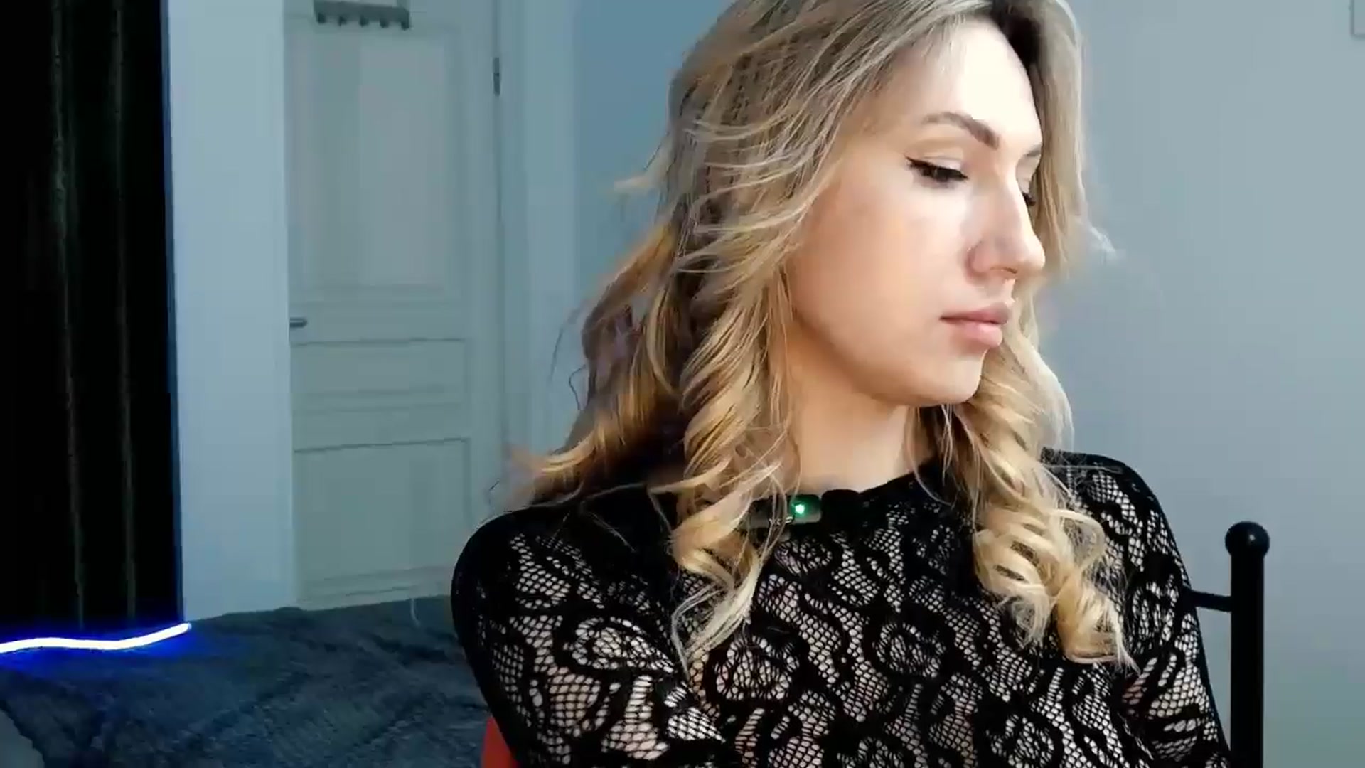 Gallery image thumbnail from LovelyGin's myfreecams stream on, 05/27/2025, 14:41 image 17 of 20