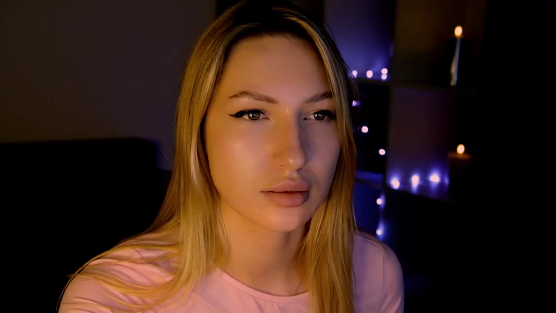 Gallery image thumbnail from LovelyGin's myfreecams stream on, 05/29/2025, 17:56 image 11 of 20