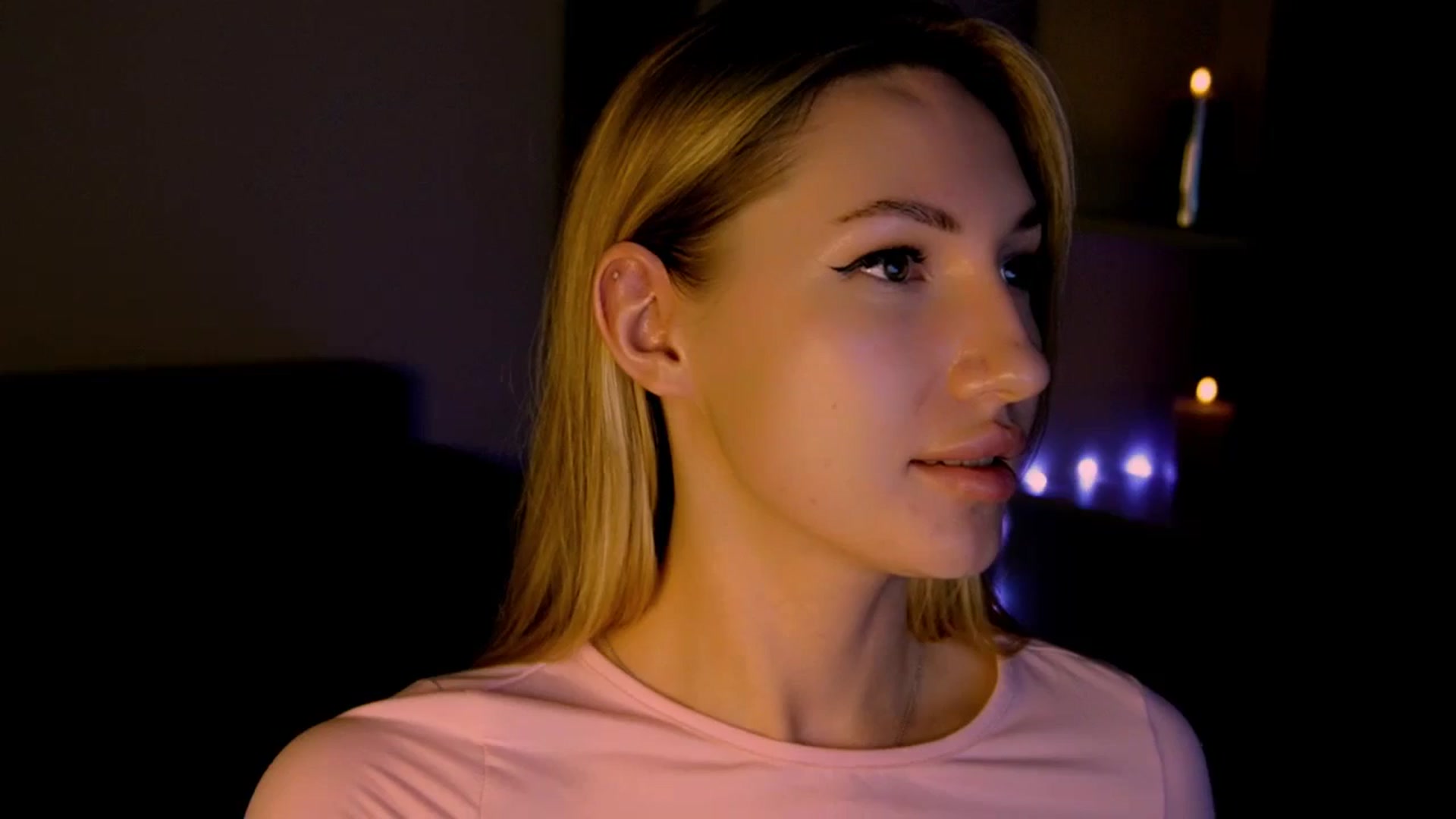 Gallery image thumbnail from LovelyGin's myfreecams stream on, 05/29/2025, 17:56 image 12 of 20