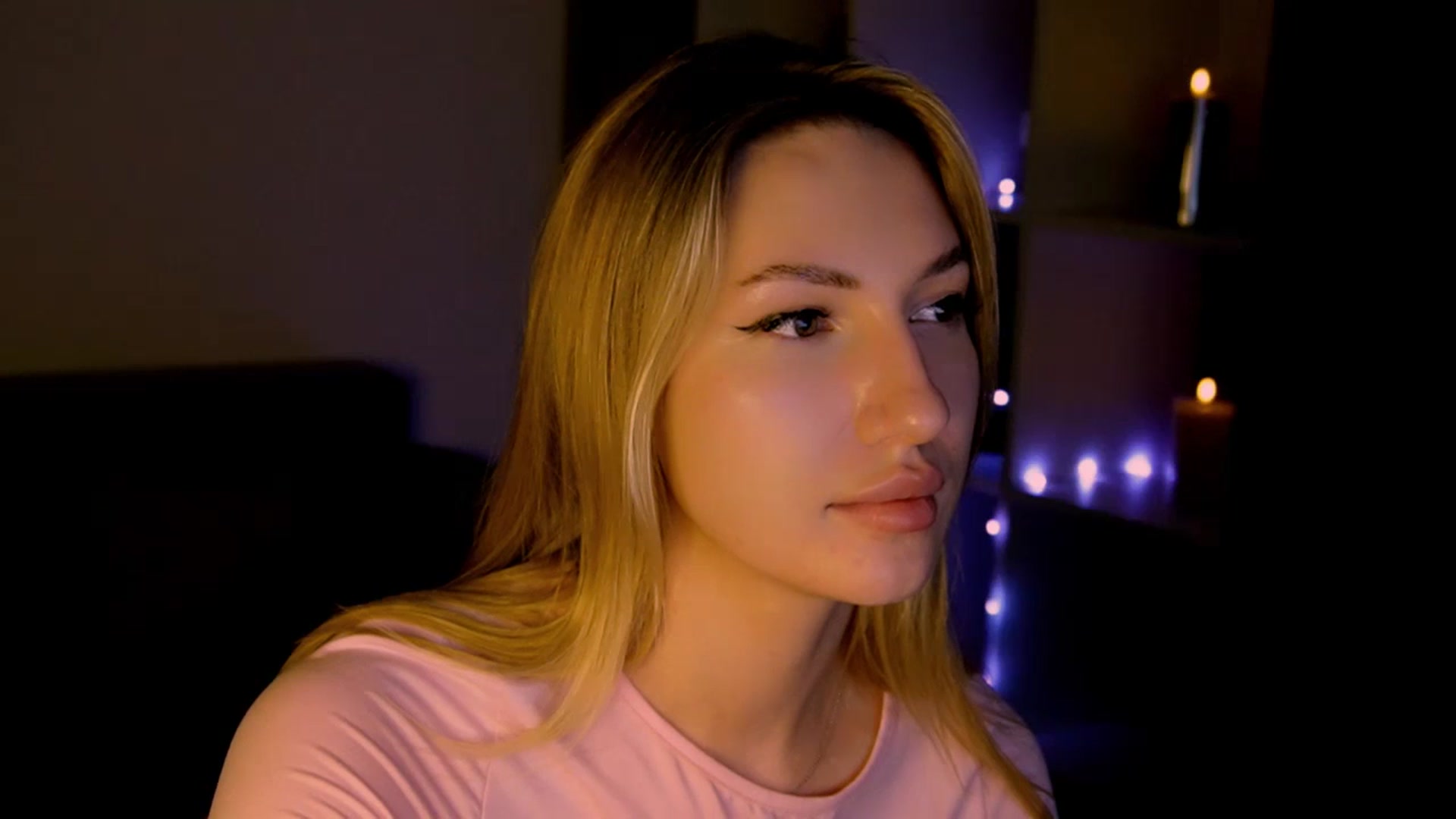 Gallery image thumbnail from LovelyGin's myfreecams stream on, 05/29/2025, 17:56 image 6 of 20