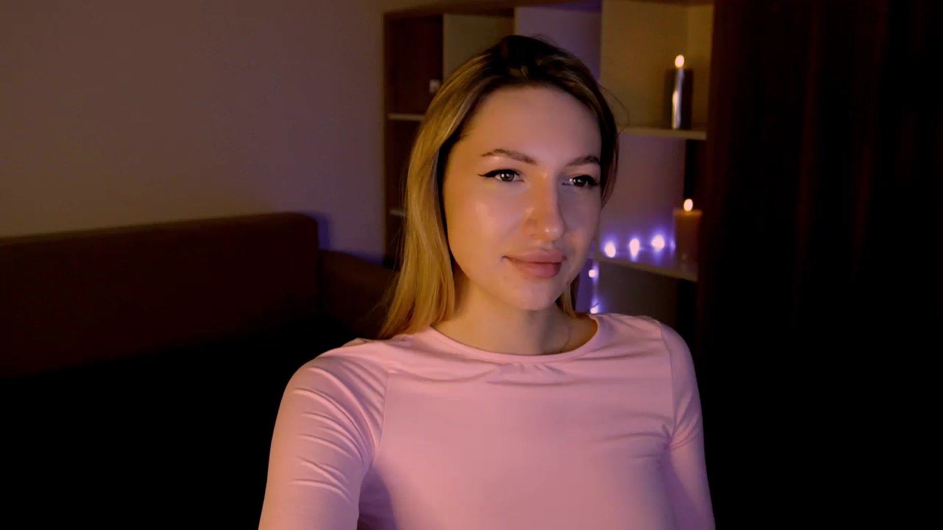 Gallery image thumbnail from LovelyGin's myfreecams stream on, 05/29/2025, 18:52 image 5 of 20