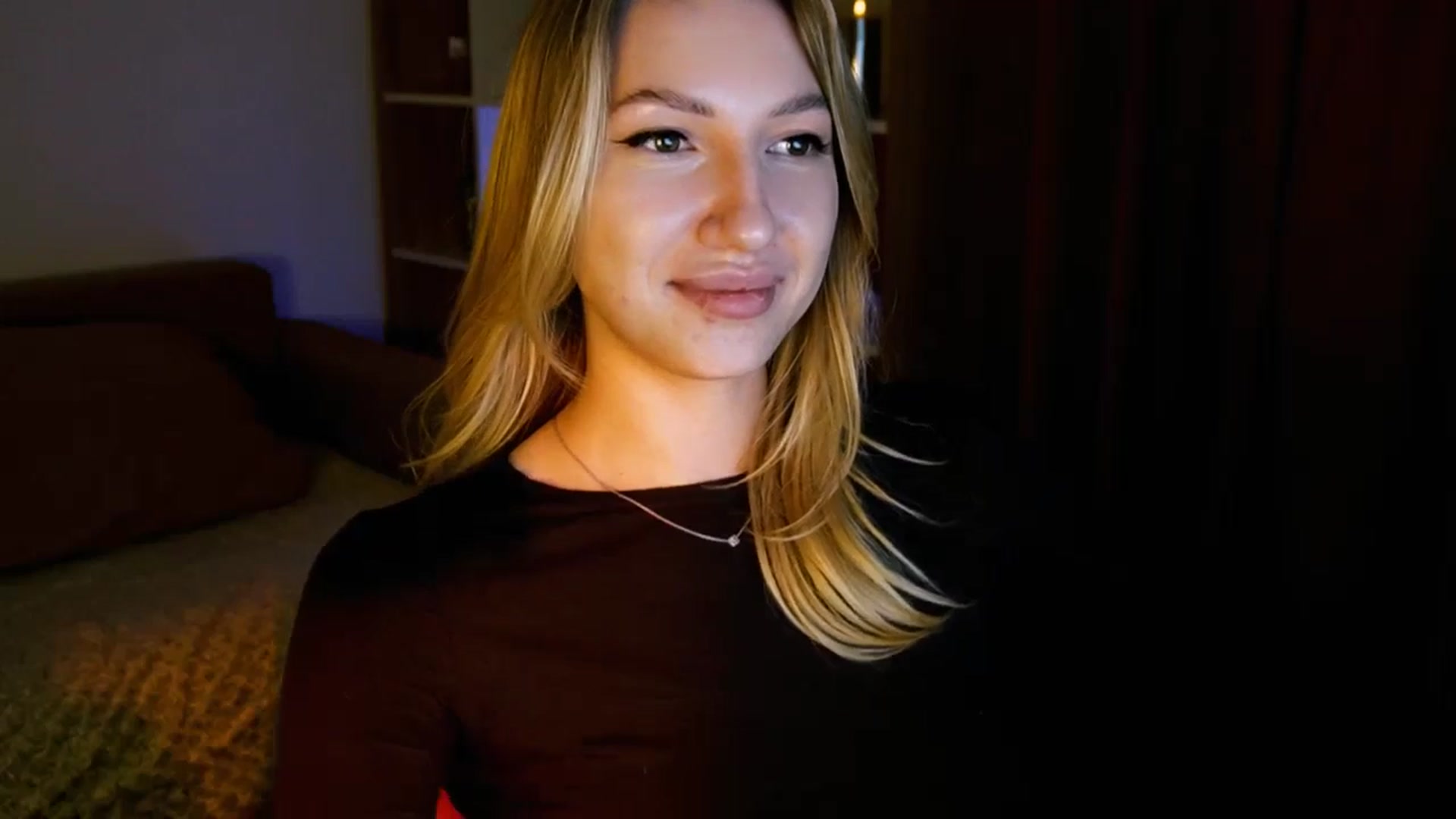 Gallery image thumbnail from LovelyGin's myfreecams stream on, 05/30/2025, 19:19 image 9 of 20