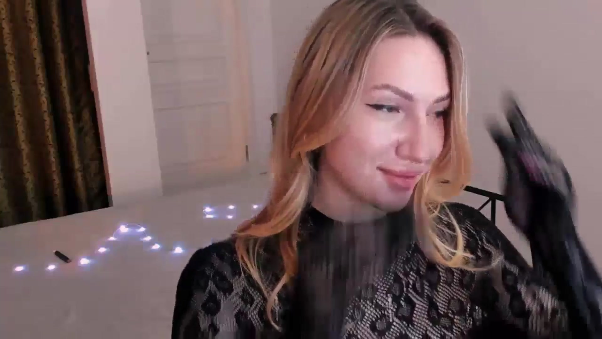 Gallery image thumbnail from LovelyGin's myfreecams stream on, 06/03/2025, 14:49 image 9 of 20