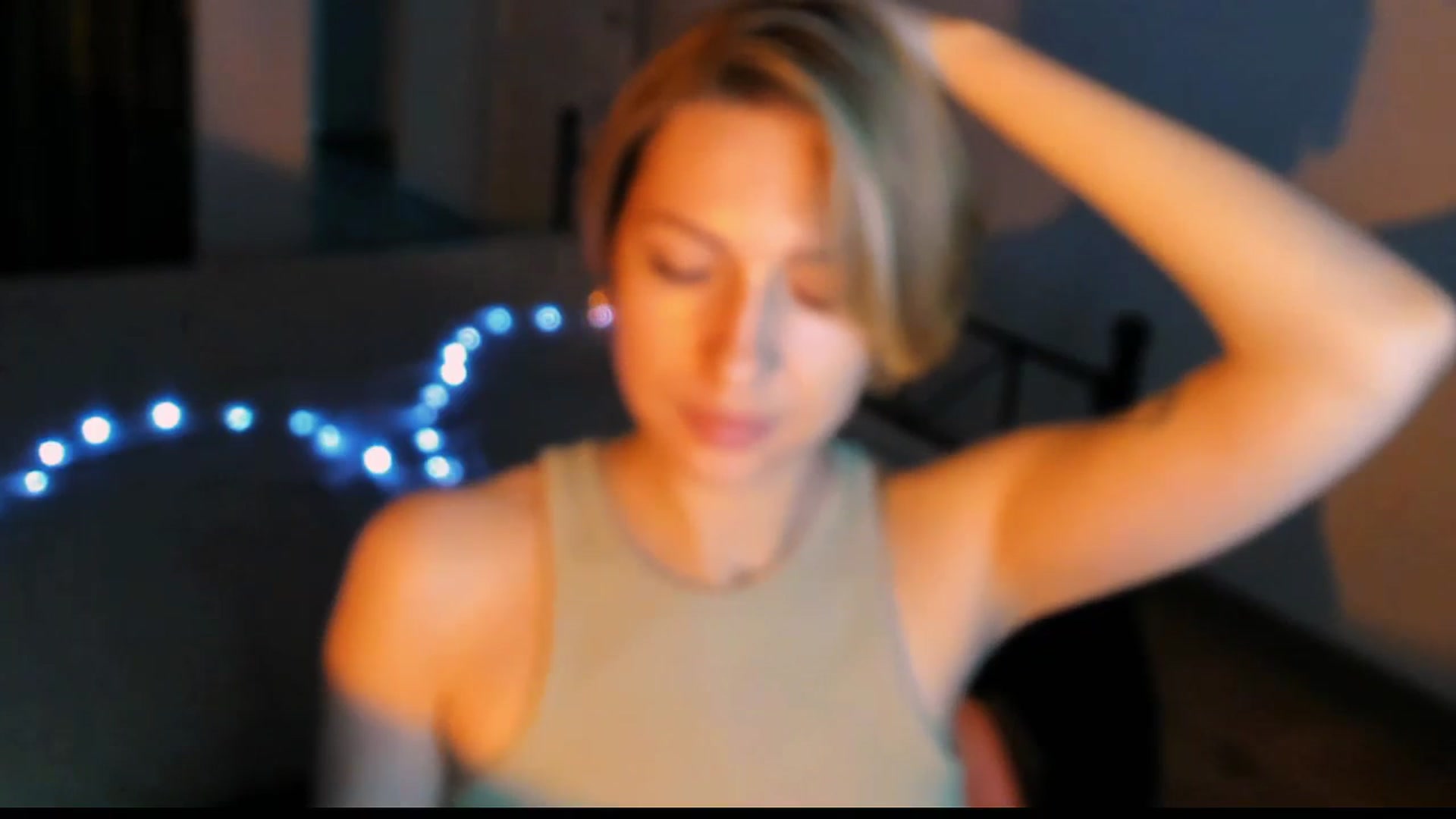 Gallery image thumbnail from LovelyGin's myfreecams stream on, 06/03/2025, 19:08 image 12 of 20