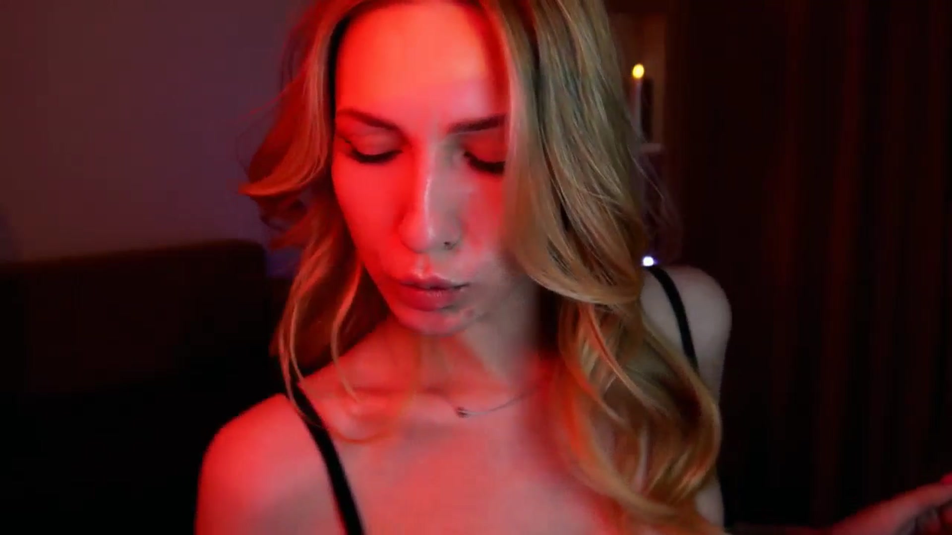 Gallery image thumbnail from LovelyGin's myfreecams stream on, 06/04/2025, 14:37 image 5 of 20