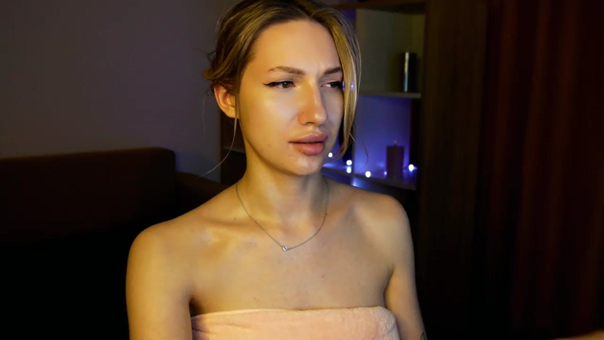 Gallery image thumbnail from LovelyGin's myfreecams stream on, 06/04/2025, 19:13 image 4 of 20