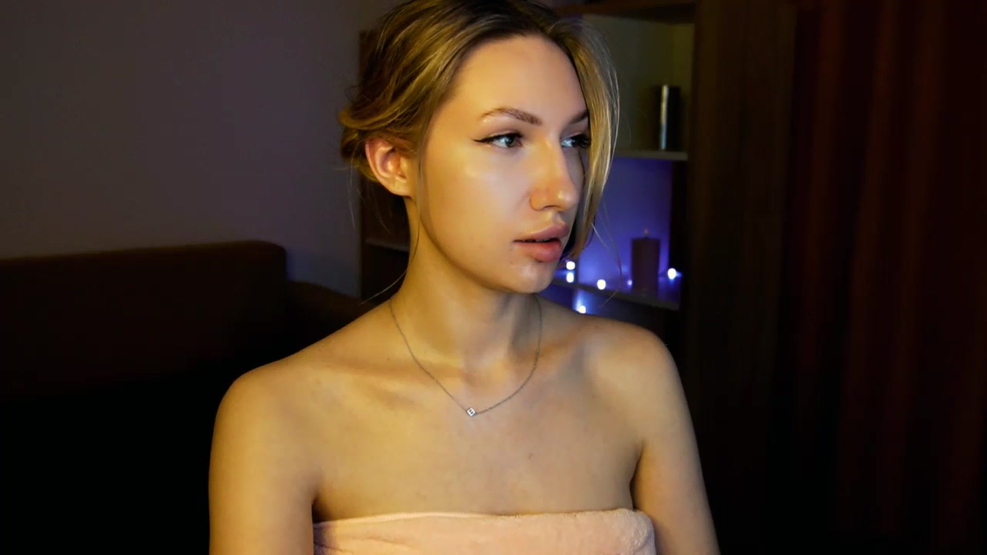 Gallery image thumbnail from LovelyGin's myfreecams stream on, 06/04/2025, 19:13 image 3 of 20