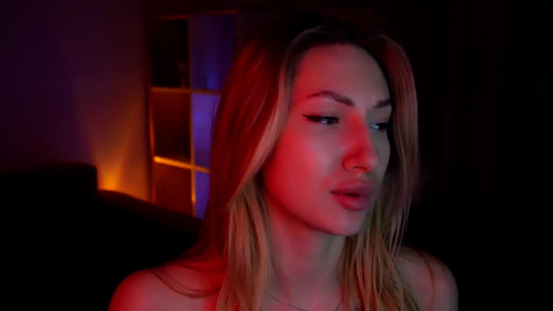 Gallery image thumbnail from LovelyGin's myfreecams stream on, 06/05/2025, 18:14 image 14 of 20
