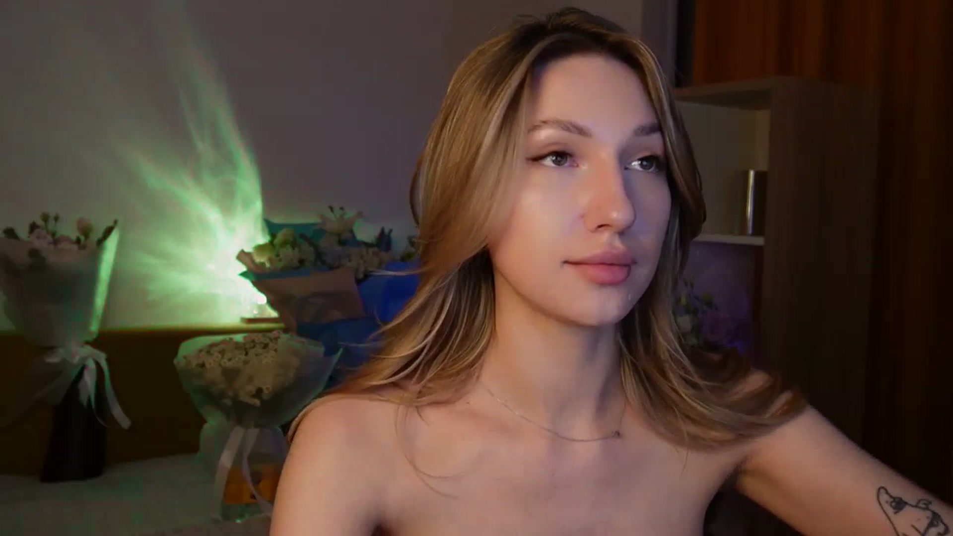 Gallery image thumbnail from LovelyGin's myfreecams stream on, 06/10/2025, 14:38 image 20 of 20