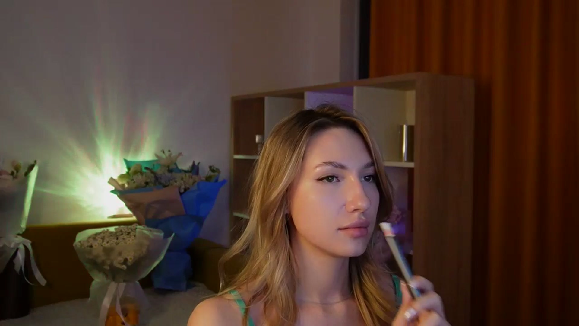 Gallery image thumbnail from LovelyGin's myfreecams stream on, 06/10/2025, 16:12 image 9 of 20