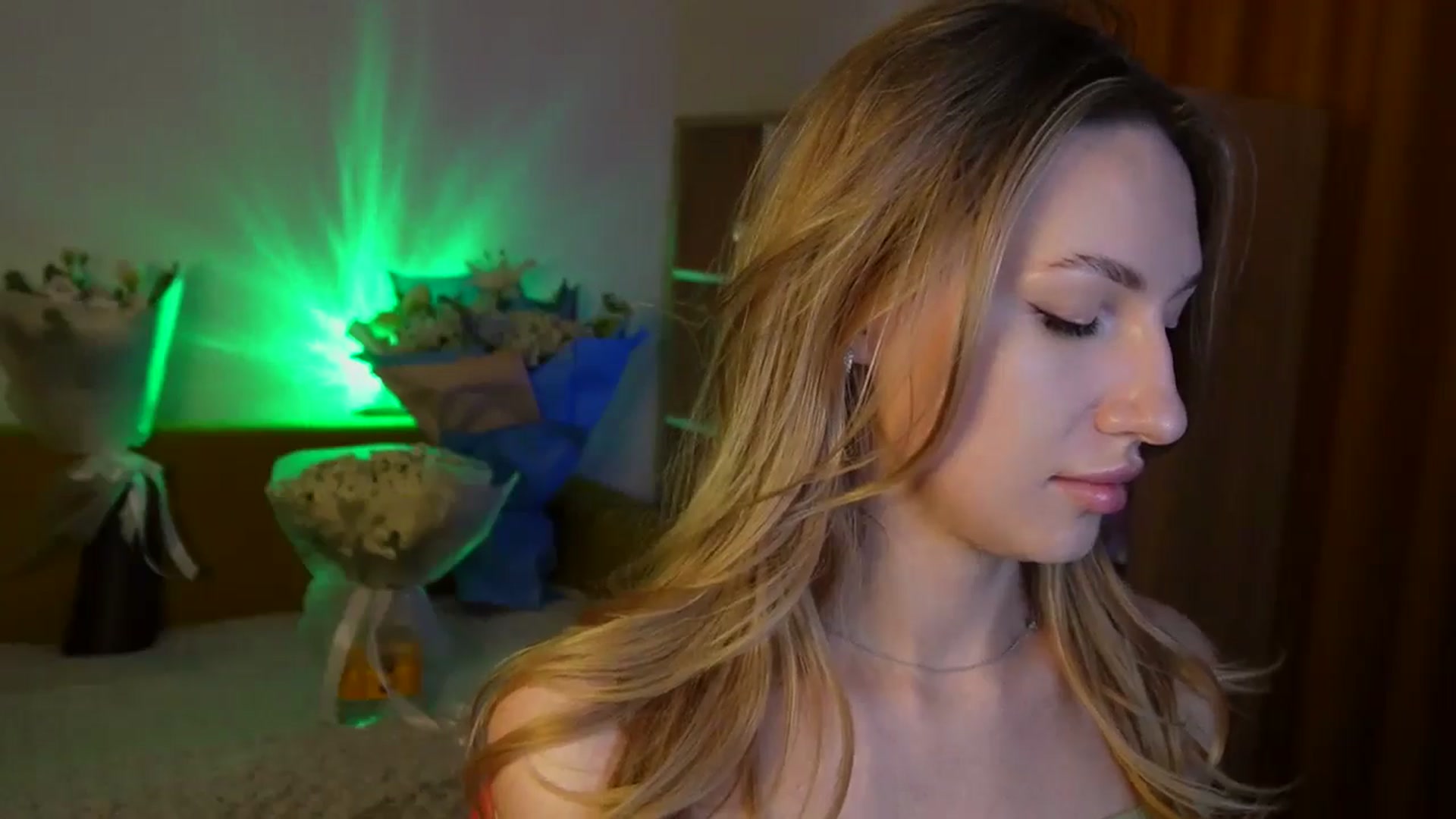 Gallery image thumbnail from LovelyGin's myfreecams stream on, 06/10/2025, 17:02 image 11 of 20