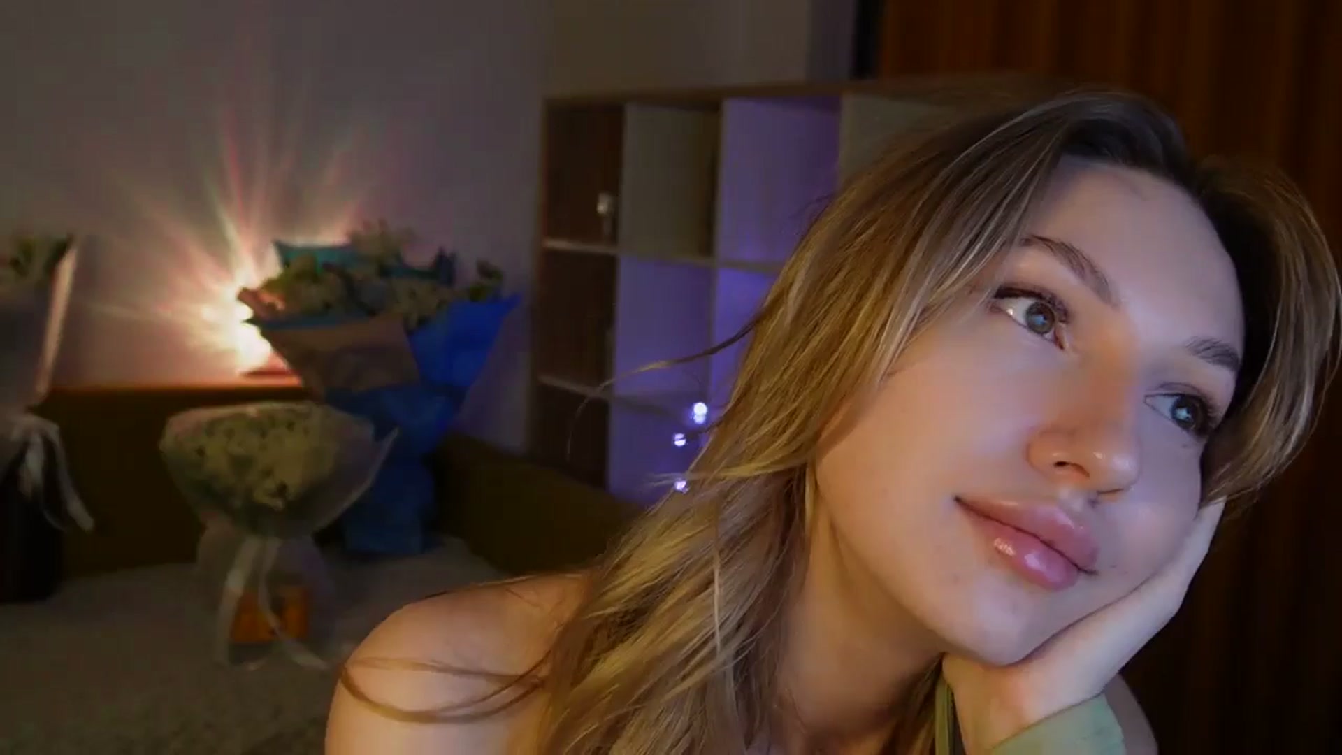 Gallery image thumbnail from LovelyGin's myfreecams stream on, 06/10/2025, 17:02 image 19 of 20