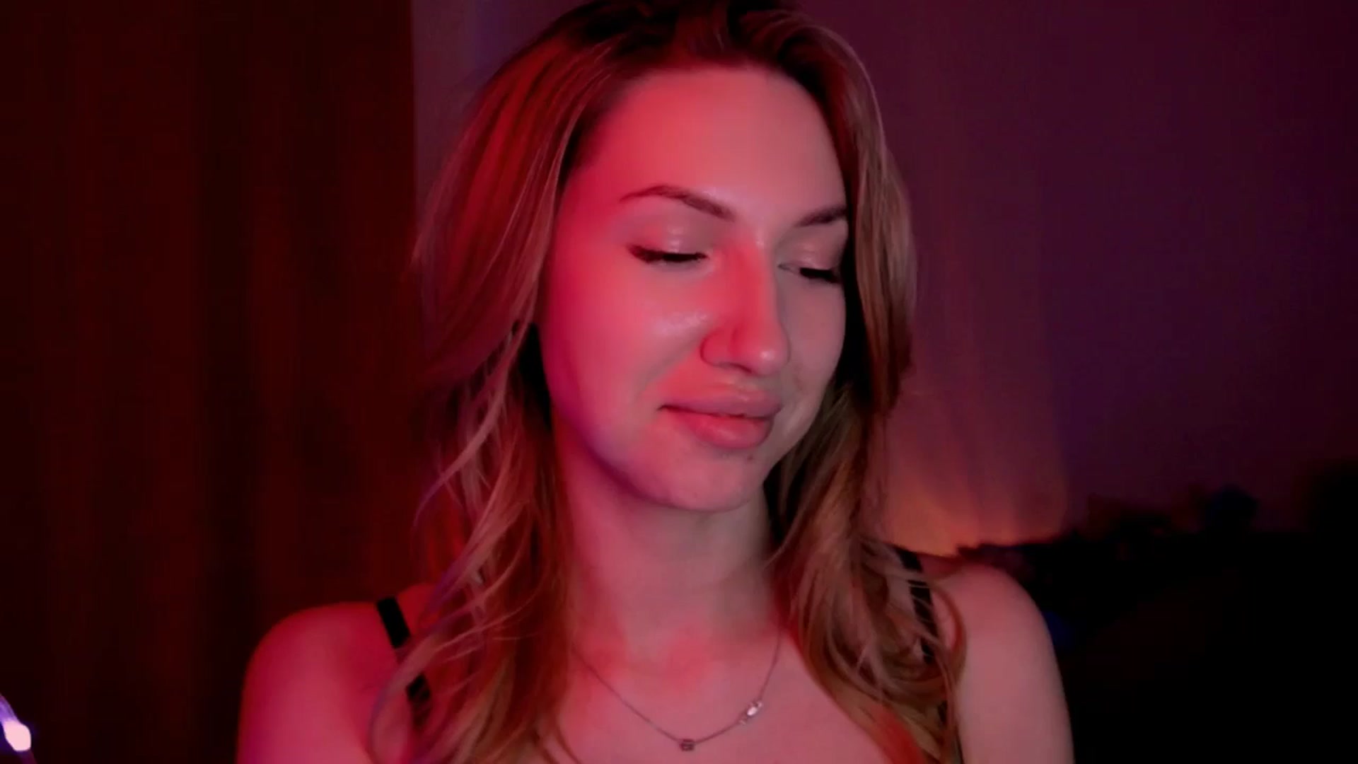 Gallery image thumbnail from LovelyGin's myfreecams stream on, 06/13/2025, 19:11 image 4 of 20