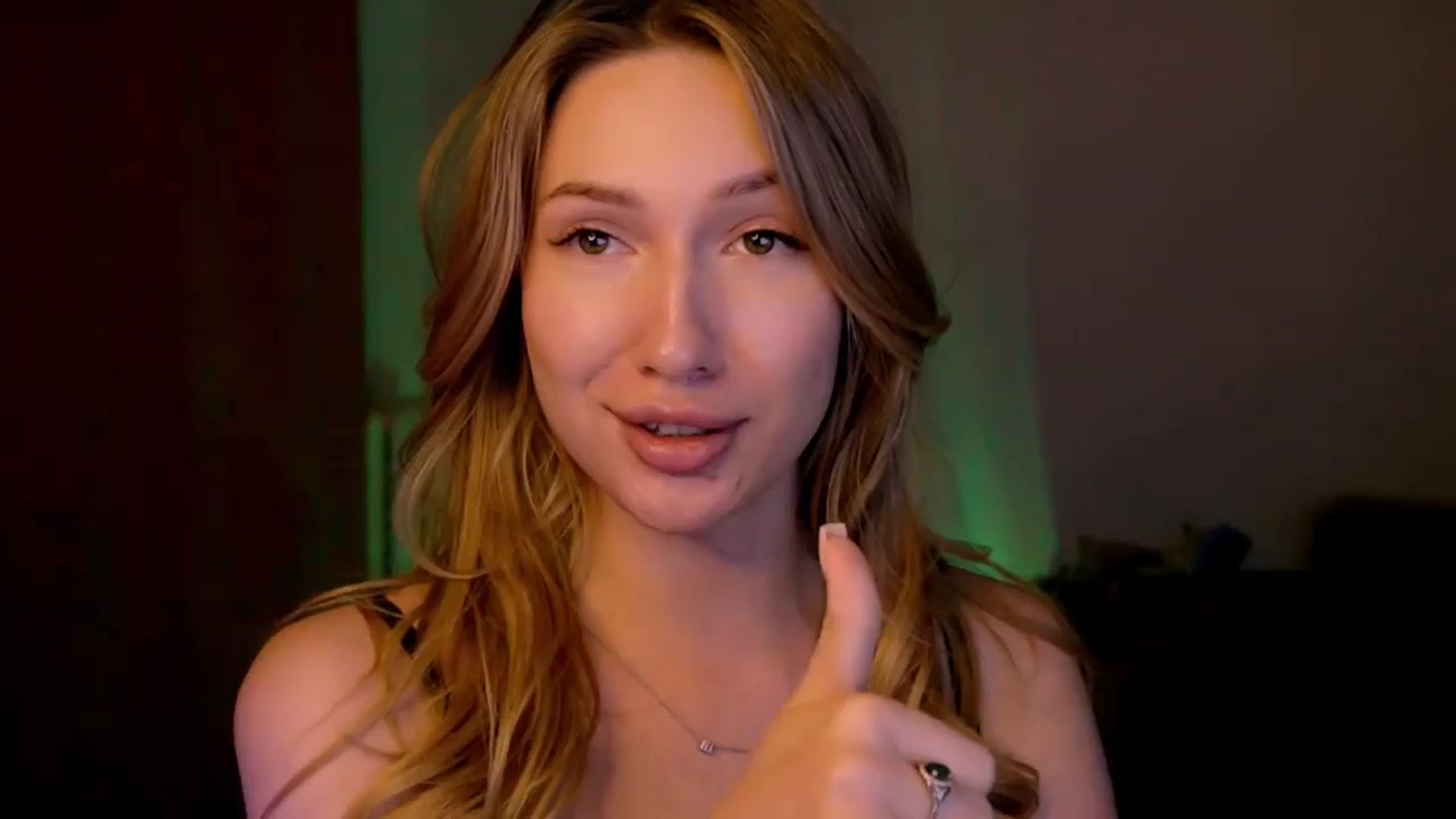 Gallery image thumbnail from LovelyGin's myfreecams stream on, 06/13/2025, 19:11 image 11 of 20