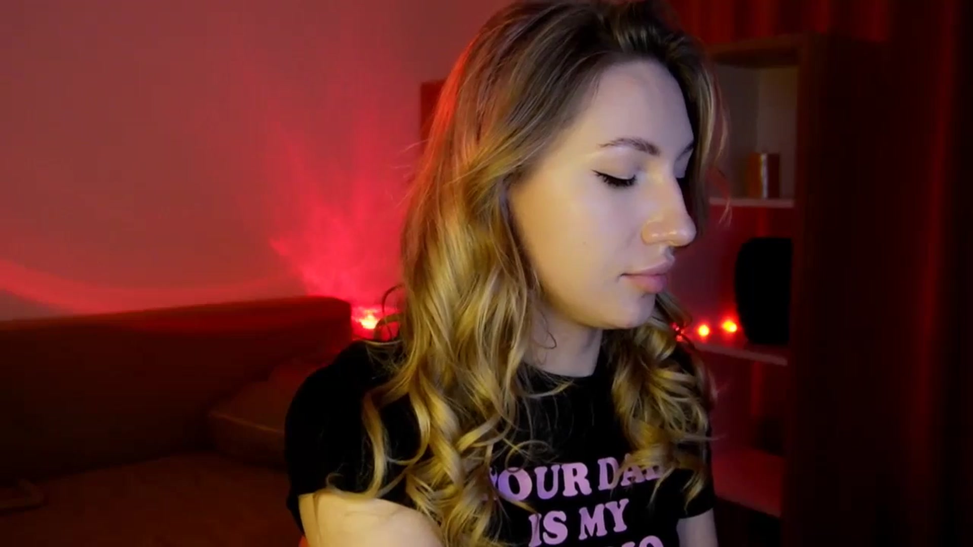 Gallery image thumbnail from LovelyGin's myfreecams stream on, 06/17/2025, 14:20 image 18 of 20