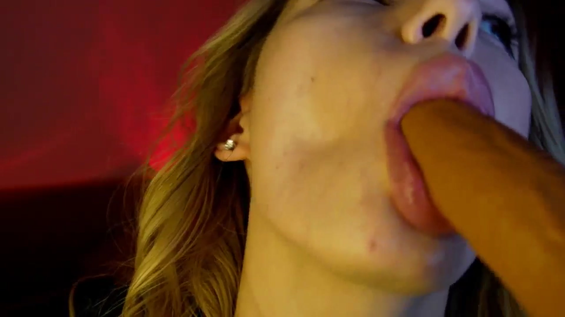 Gallery image thumbnail from LovelyGin's myfreecams stream on, 06/17/2025, 14:20 image 15 of 20