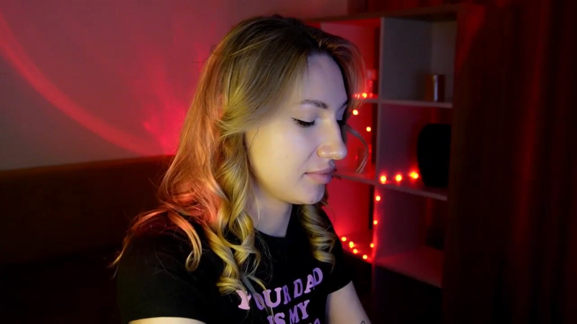 Gallery image thumbnail from LovelyGin's myfreecams stream on, 06/17/2025, 16:26 image 3 of 20