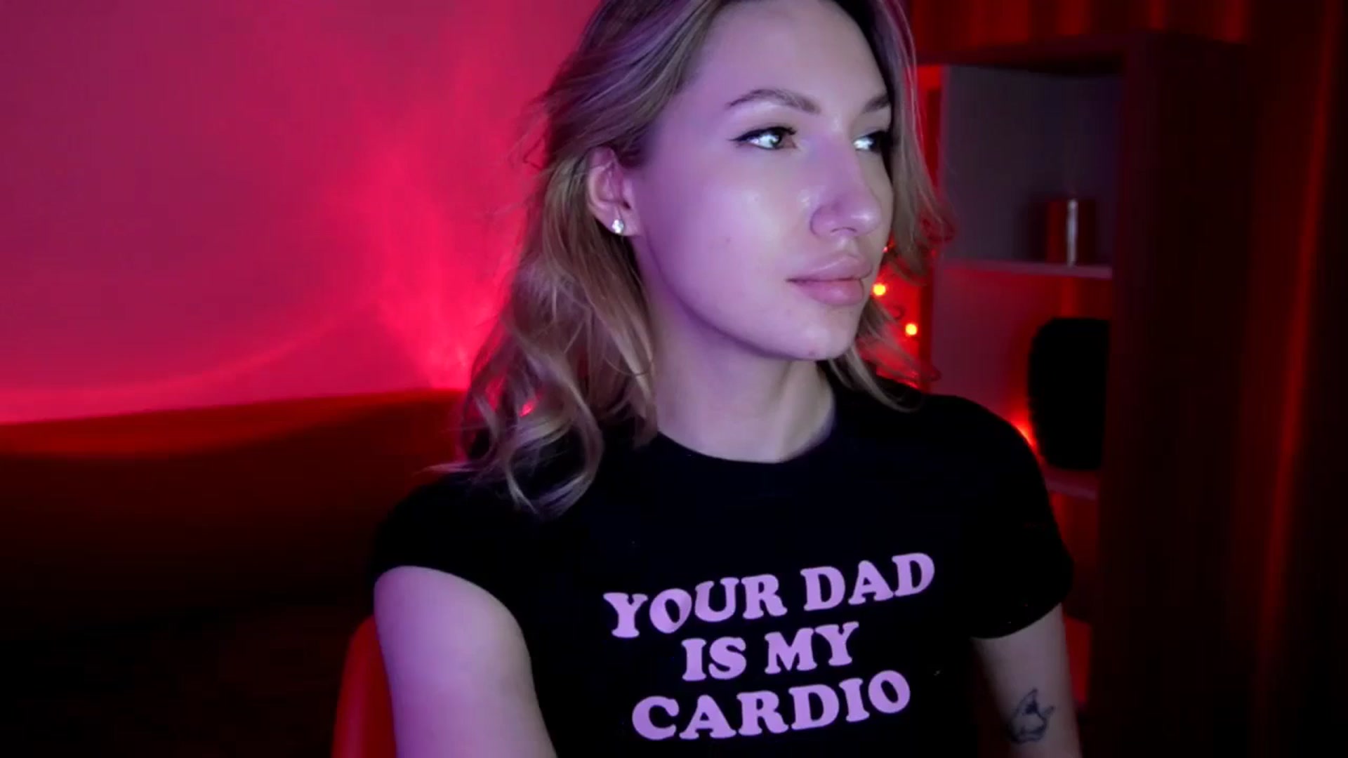 Gallery image thumbnail from LovelyGin's myfreecams stream on, 06/17/2025, 18:09 image 5 of 20