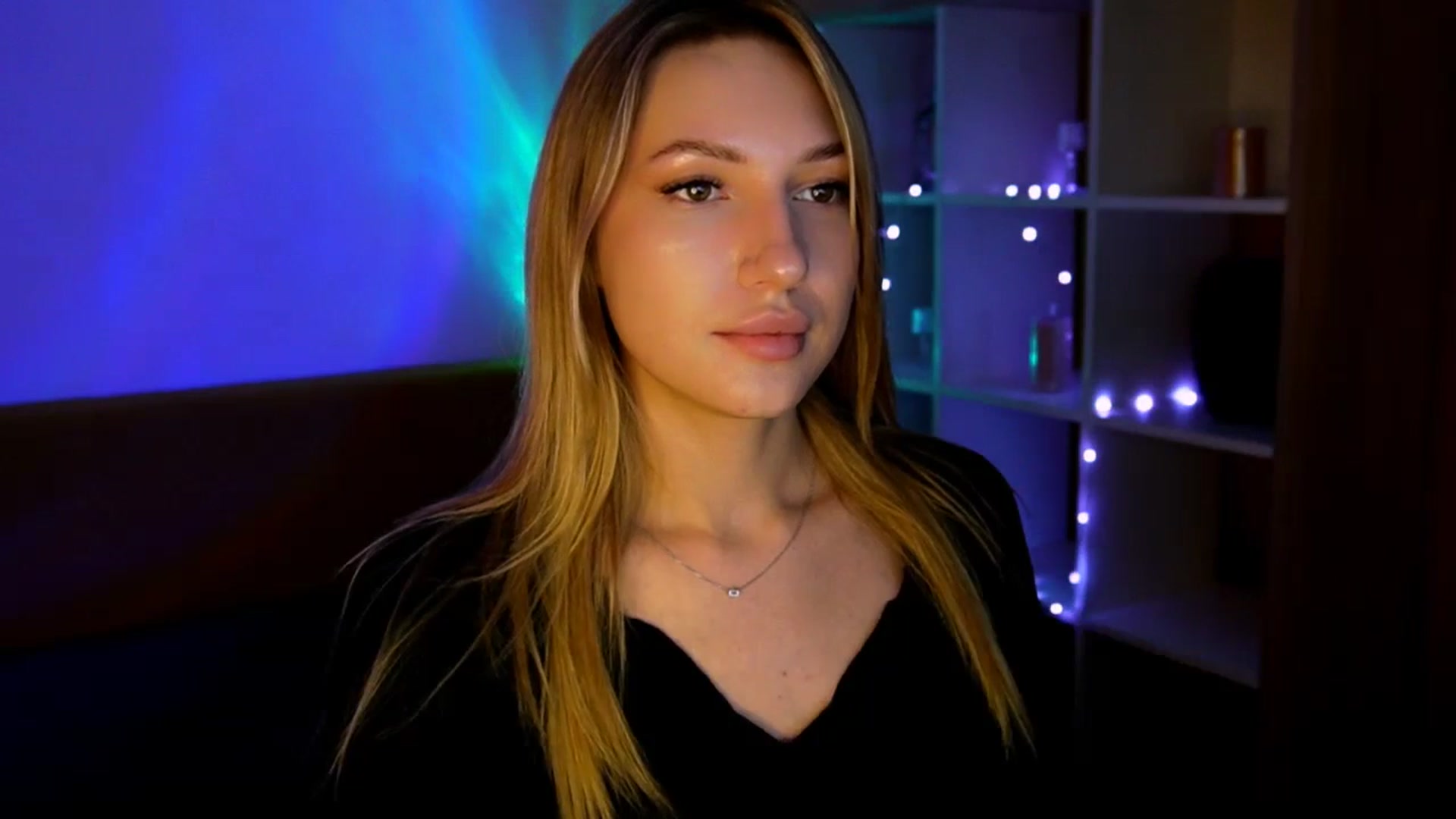 Gallery image thumbnail from LovelyGin's myfreecams stream on, 06/18/2025, 13:28 image 19 of 20