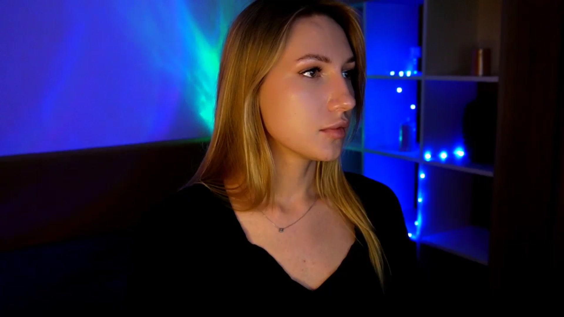 Gallery image thumbnail from LovelyGin's myfreecams stream on, 06/18/2025, 13:28 image 11 of 20