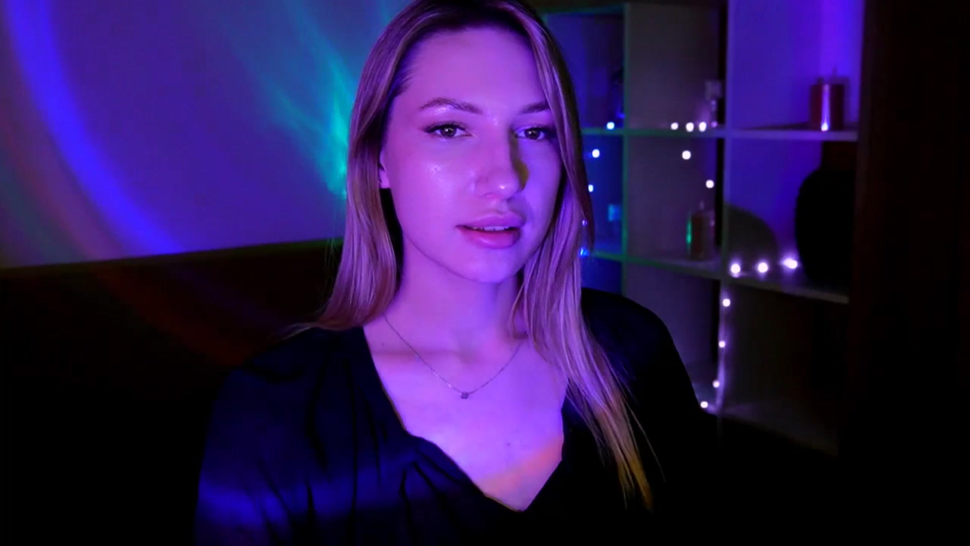 Gallery image thumbnail from LovelyGin's myfreecams stream on, 06/18/2025, 13:28 image 6 of 20