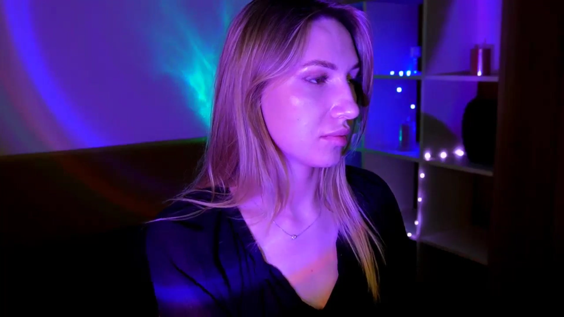 Gallery image thumbnail from LovelyGin's myfreecams stream on, 06/18/2025, 13:28 image 3 of 20
