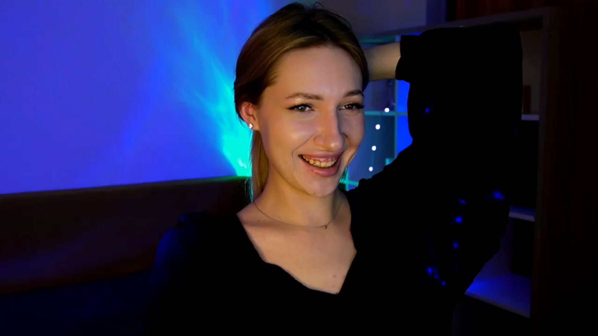 Gallery image thumbnail from LovelyGin's myfreecams stream on, 06/18/2025, 14:30 image 3 of 20