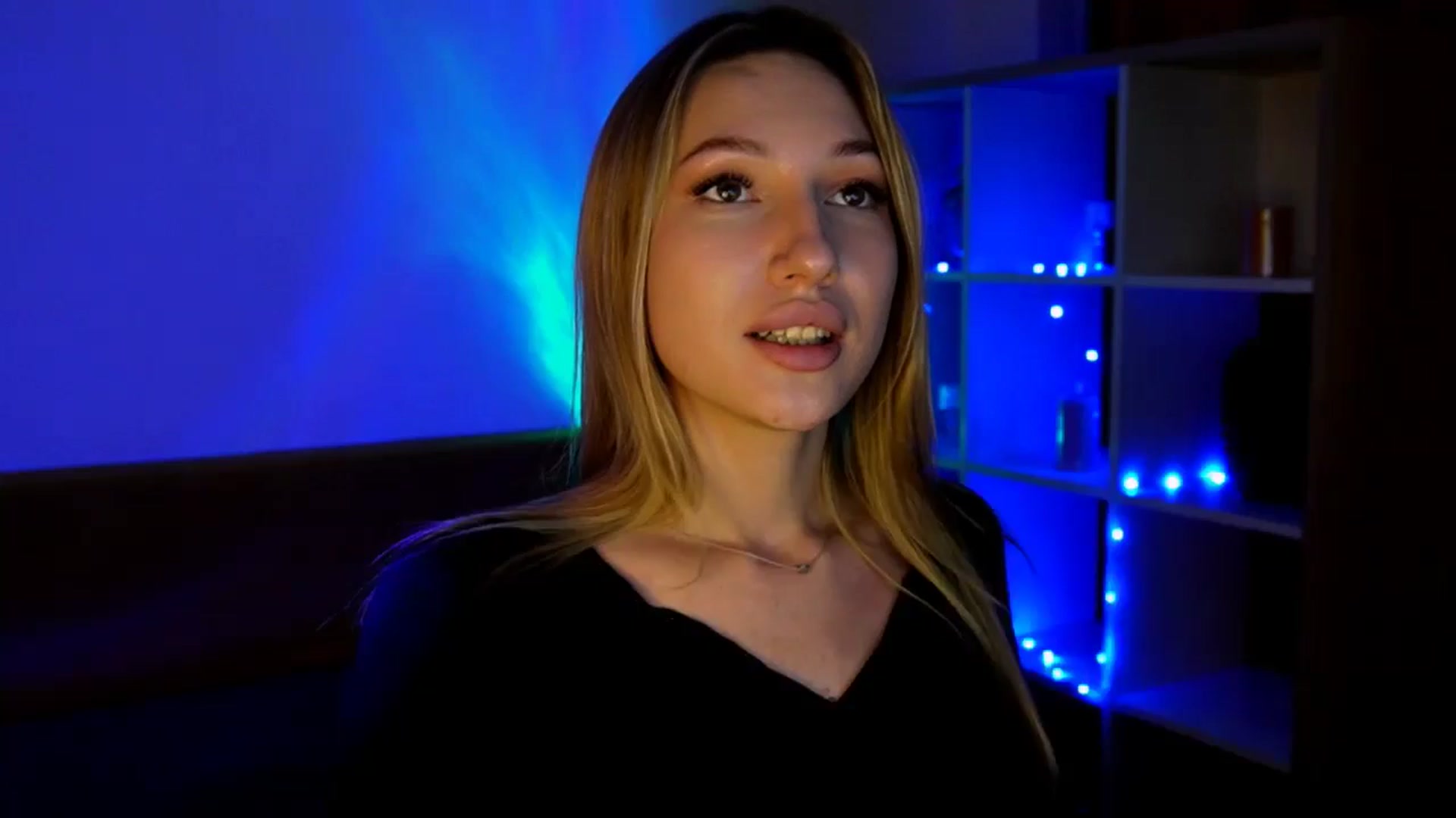 Gallery image thumbnail from LovelyGin's myfreecams stream on, 06/18/2025, 14:30 image 12 of 20