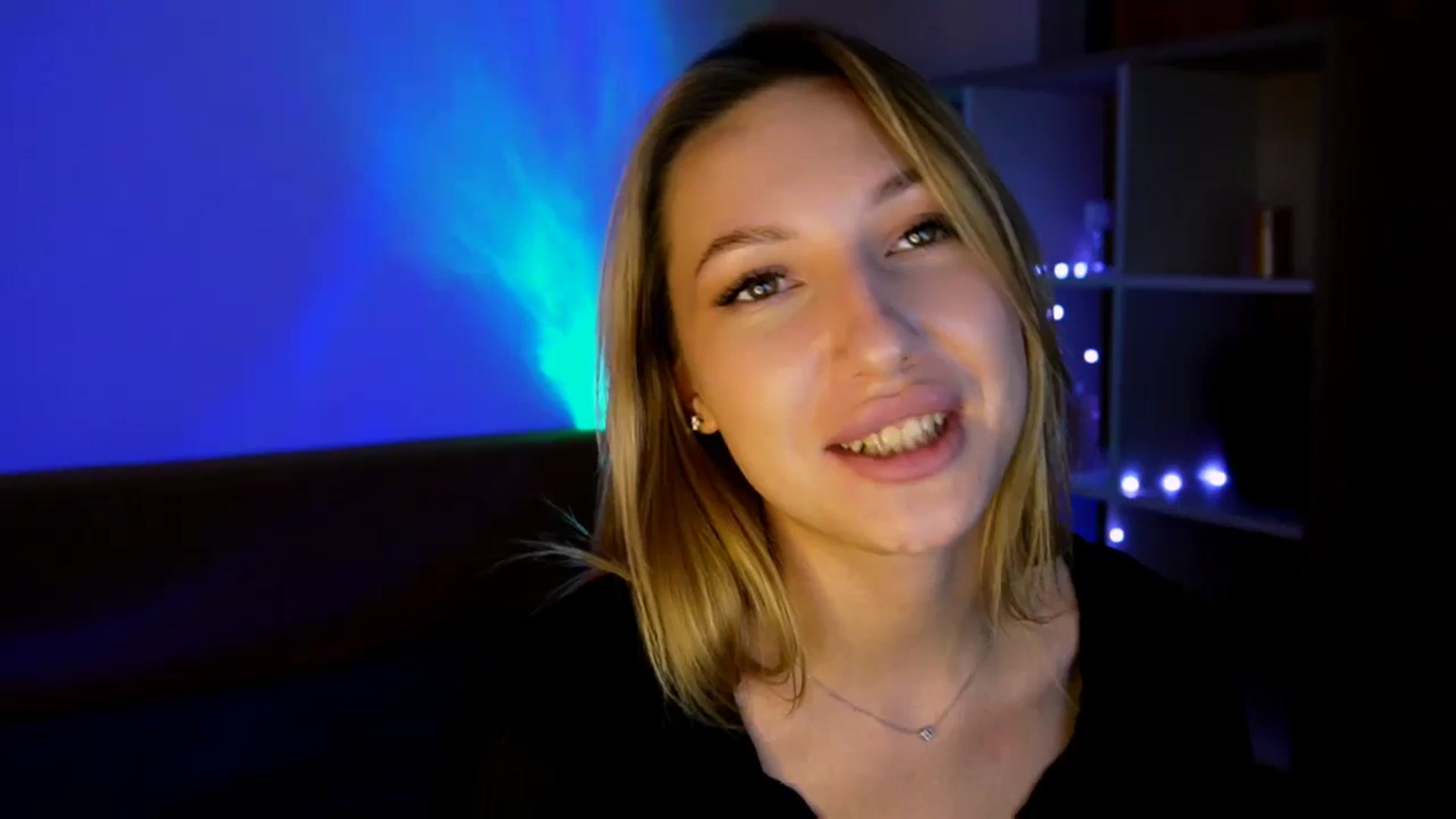 Gallery image thumbnail from LovelyGin's myfreecams stream on, 06/18/2025, 14:30 image 7 of 20