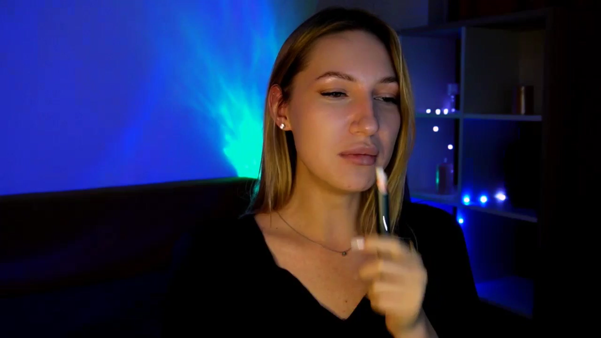 Gallery image thumbnail from LovelyGin's myfreecams stream on, 06/18/2025, 14:30 image 18 of 20