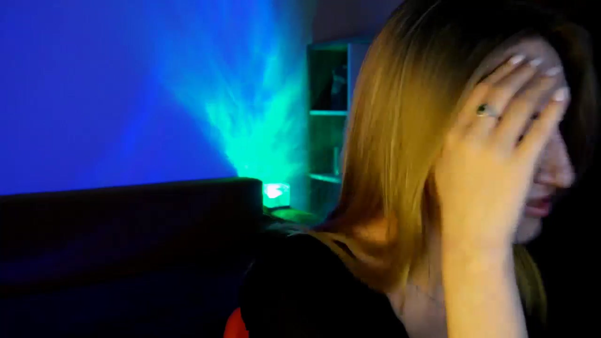 Gallery image thumbnail from LovelyGin's myfreecams stream on, 06/18/2025, 14:30 image 16 of 20