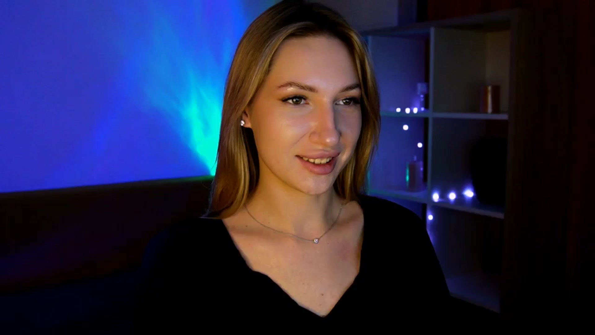 Gallery image thumbnail from LovelyGin's myfreecams stream on, 06/18/2025, 14:30 image 2 of 20