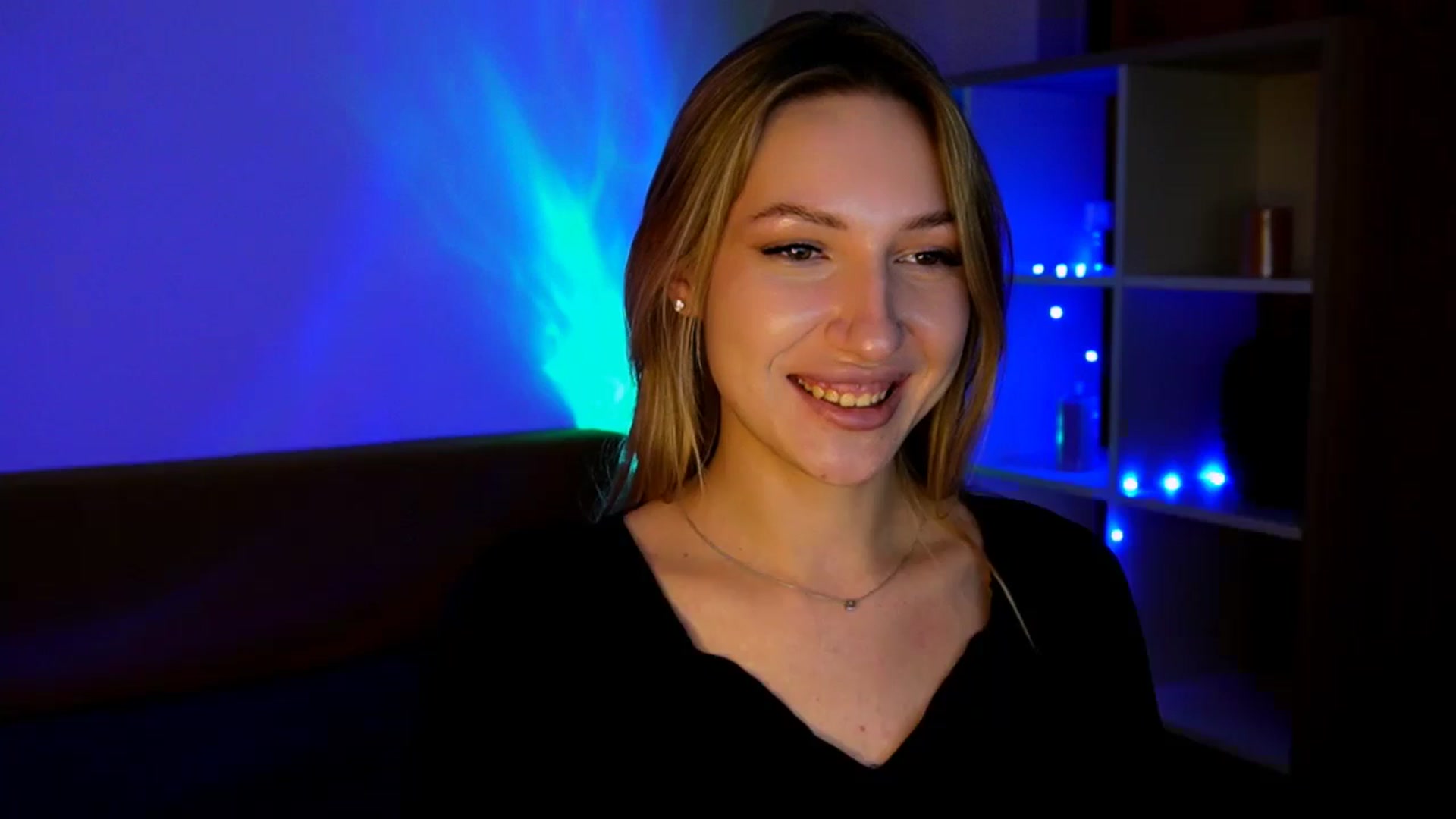 Gallery image thumbnail from LovelyGin's myfreecams stream on, 06/18/2025, 14:30 image 19 of 20