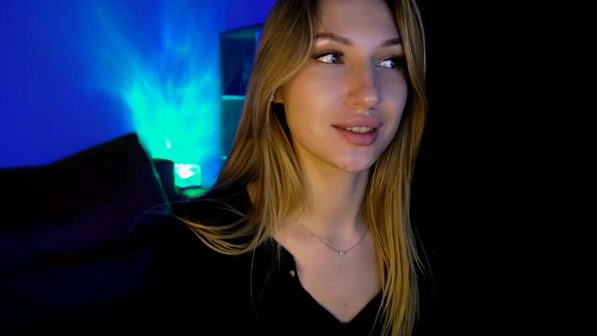 Gallery image thumbnail from LovelyGin's myfreecams stream on, 06/18/2025, 17:55 image 3 of 20
