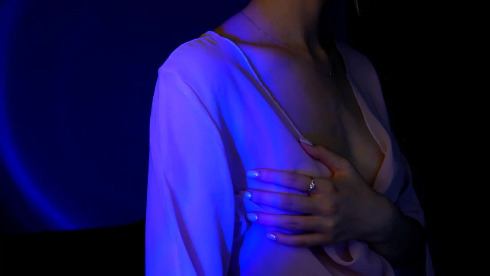 Gallery image thumbnail from LovelyGin's myfreecams stream on, 06/18/2025, 19:06 image 10 of 20