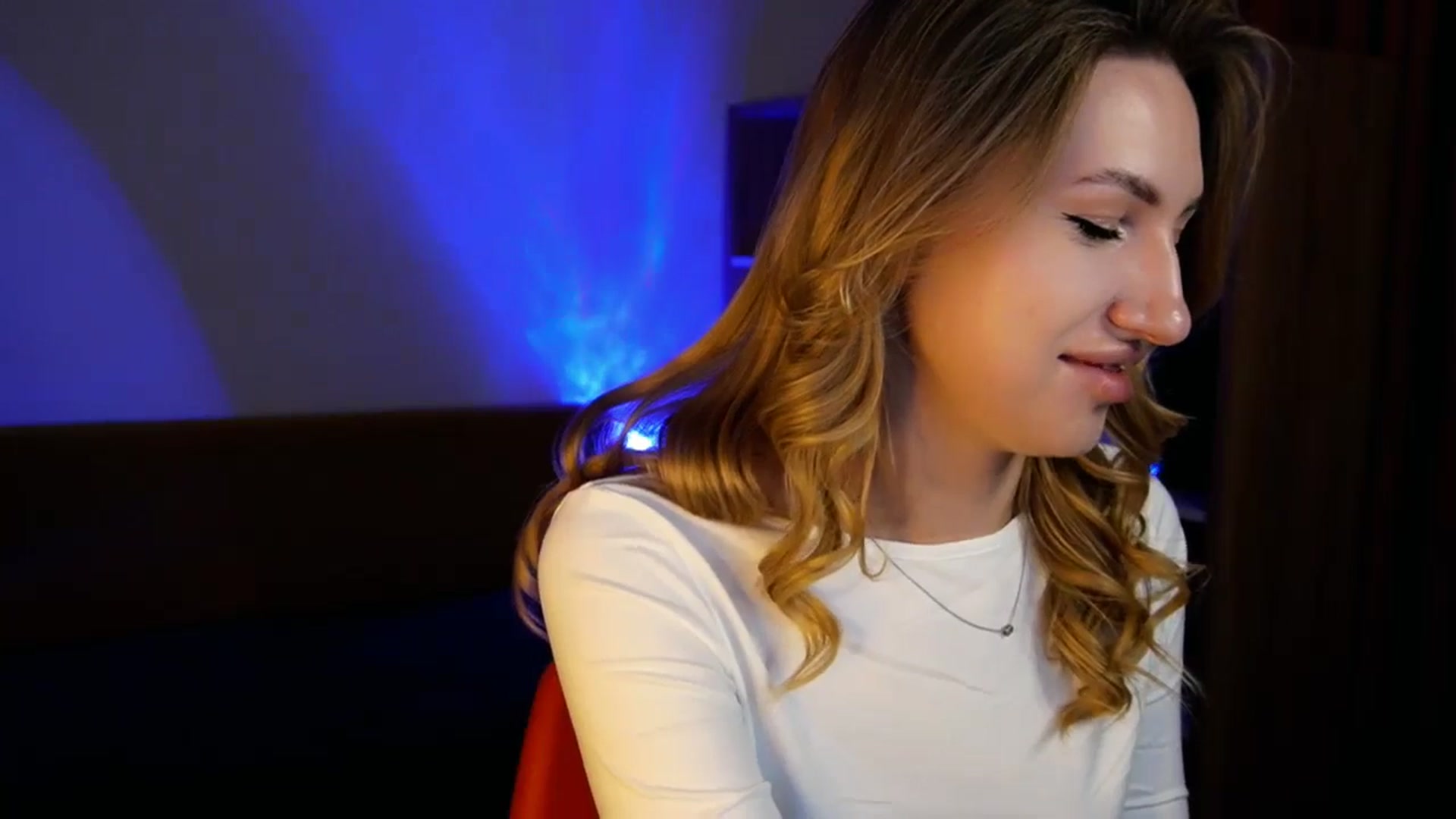 Gallery image thumbnail from LovelyGin's myfreecams stream on, 06/19/2025, 12:57 image 12 of 20