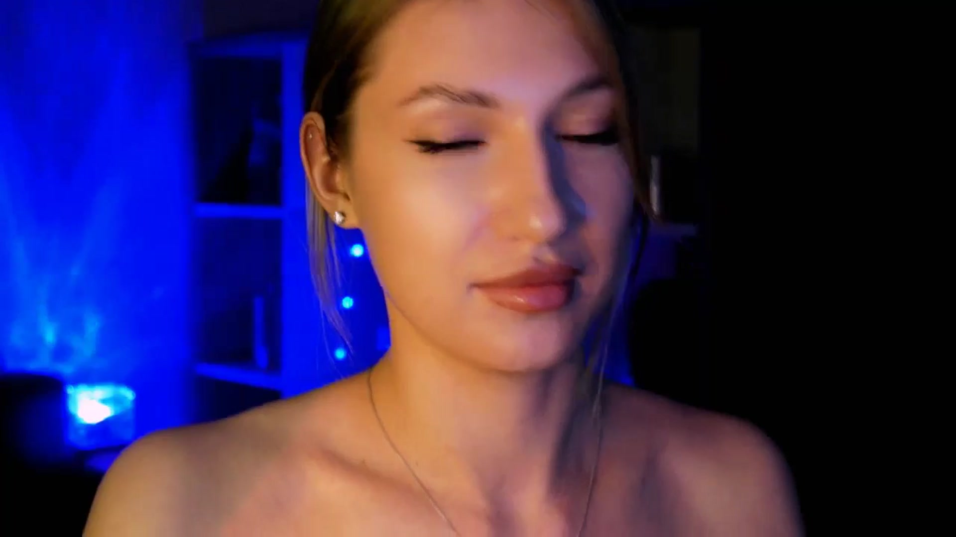 Gallery image thumbnail from LovelyGin's myfreecams stream on, 06/20/2025, 18:14 image 18 of 20