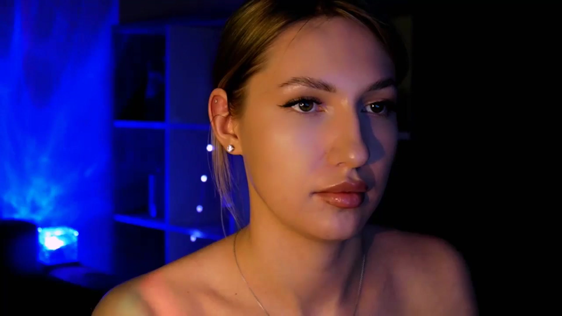 Gallery image thumbnail from LovelyGin's myfreecams stream on, 06/20/2025, 18:14 image 20 of 20