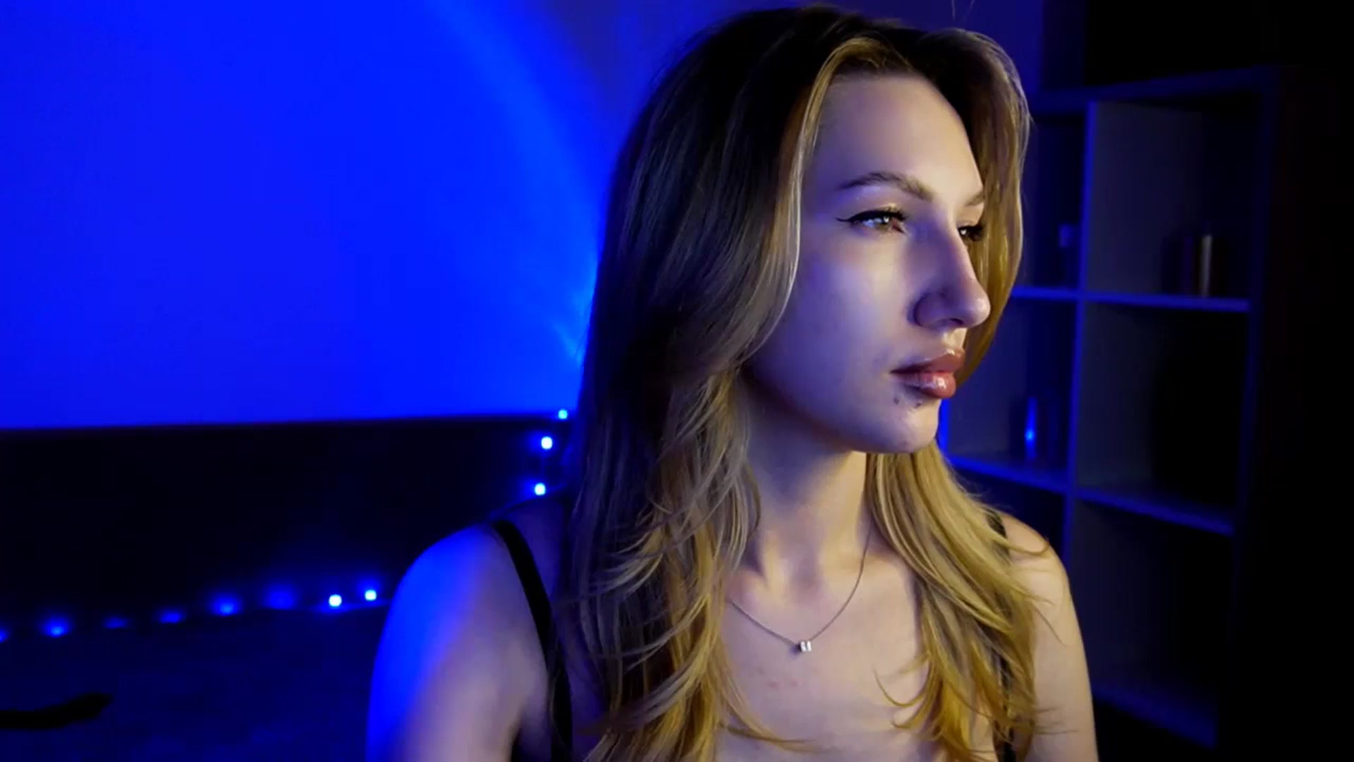 Gallery image thumbnail from LovelyGin's myfreecams stream on, 06/24/2025, 19:02 image 4 of 20