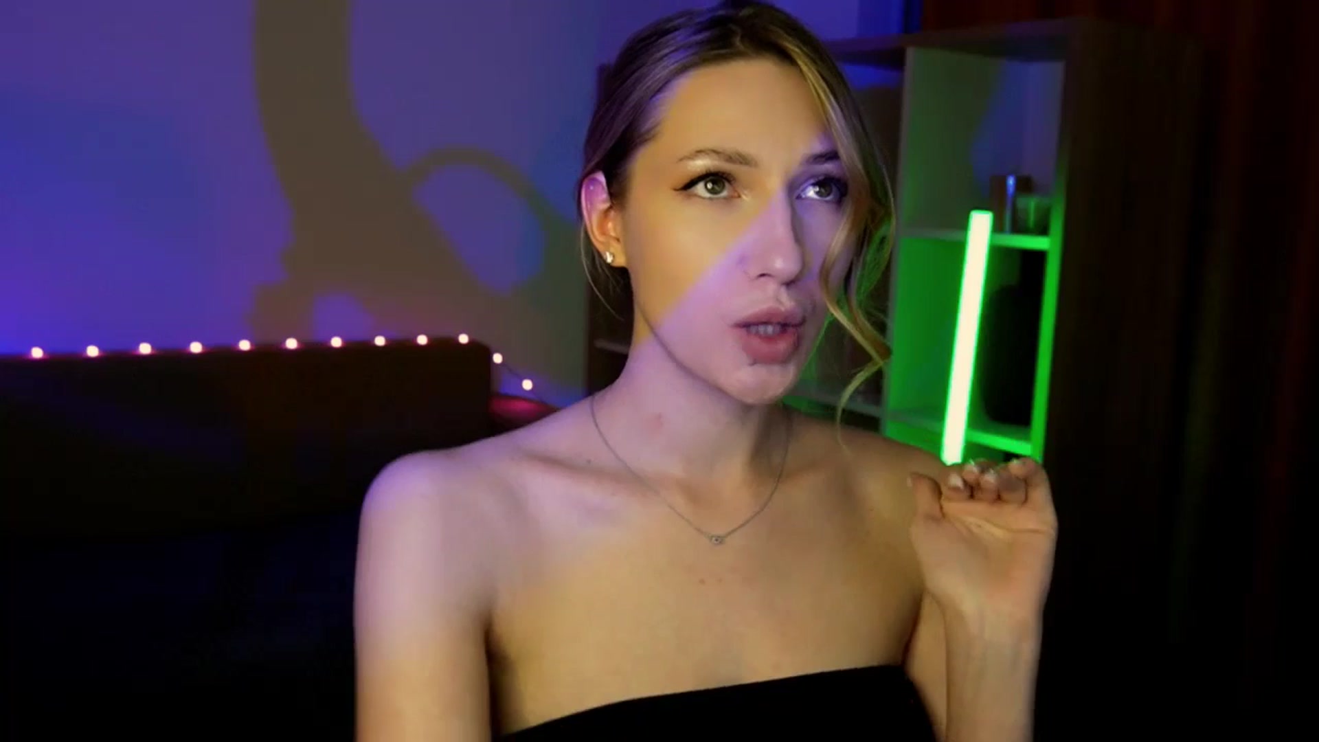 Gallery image thumbnail from LovelyGin's myfreecams stream on, 06/25/2025, 16:50 image 2 of 20