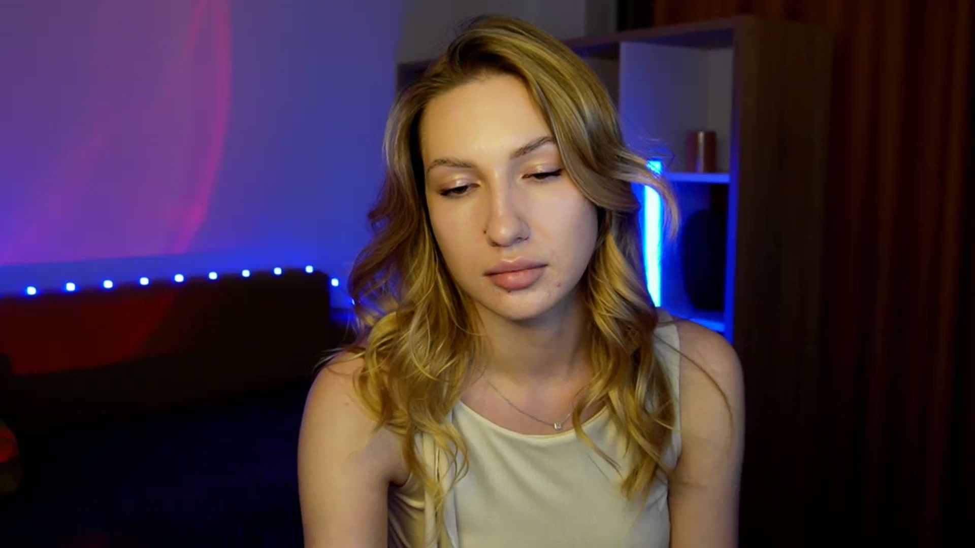 Gallery image thumbnail from LovelyGin's myfreecams stream on, 06/26/2025, 19:11 image 5 of 20